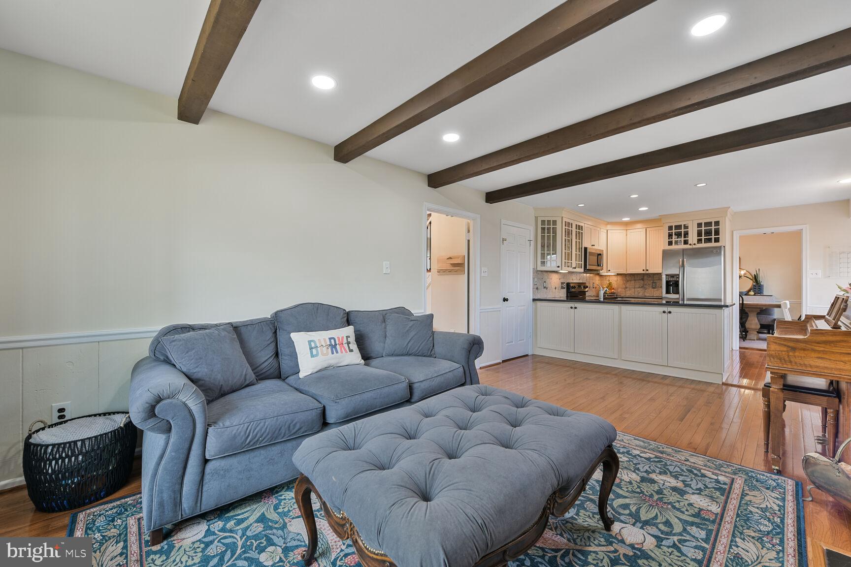 BURKE CENTRE - Residential