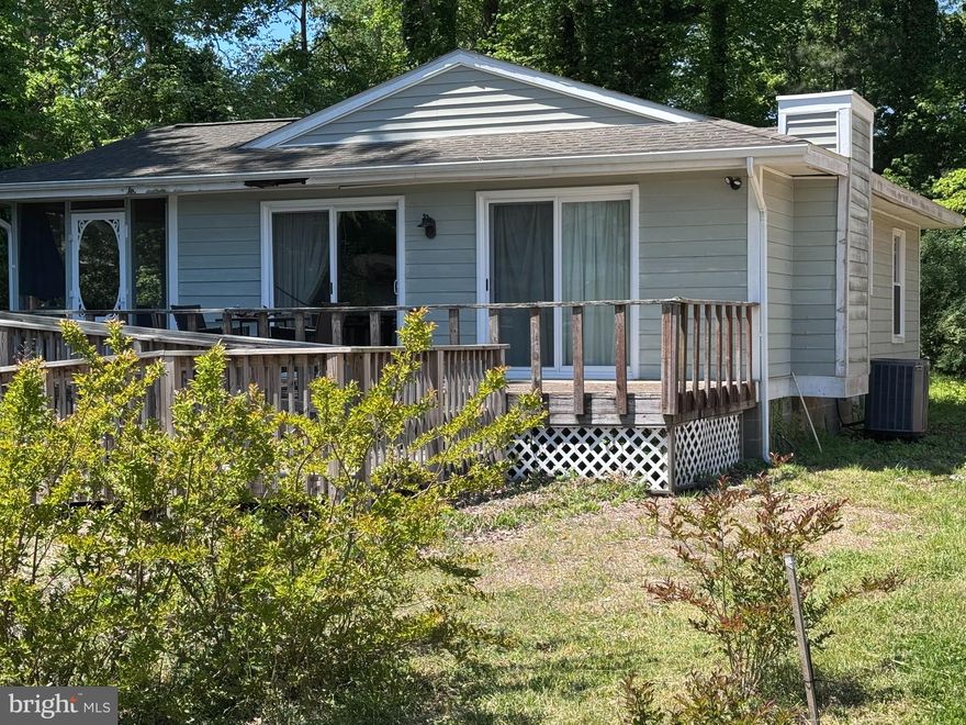 Located in amenity-rich Ocean Pines, this 3 BR, 2 BA home offers an opportunity for some cosmetic updates for buyers looking for a second home or investment/rental opportunity.  Walk to the Farmer's Market on Saturday mornings and enjoy the walking trails and playground close by.  
Ocean Pines offers resort-style amenities including pools, golf, marina, yacht club dining and a  beach club in Ocean City.