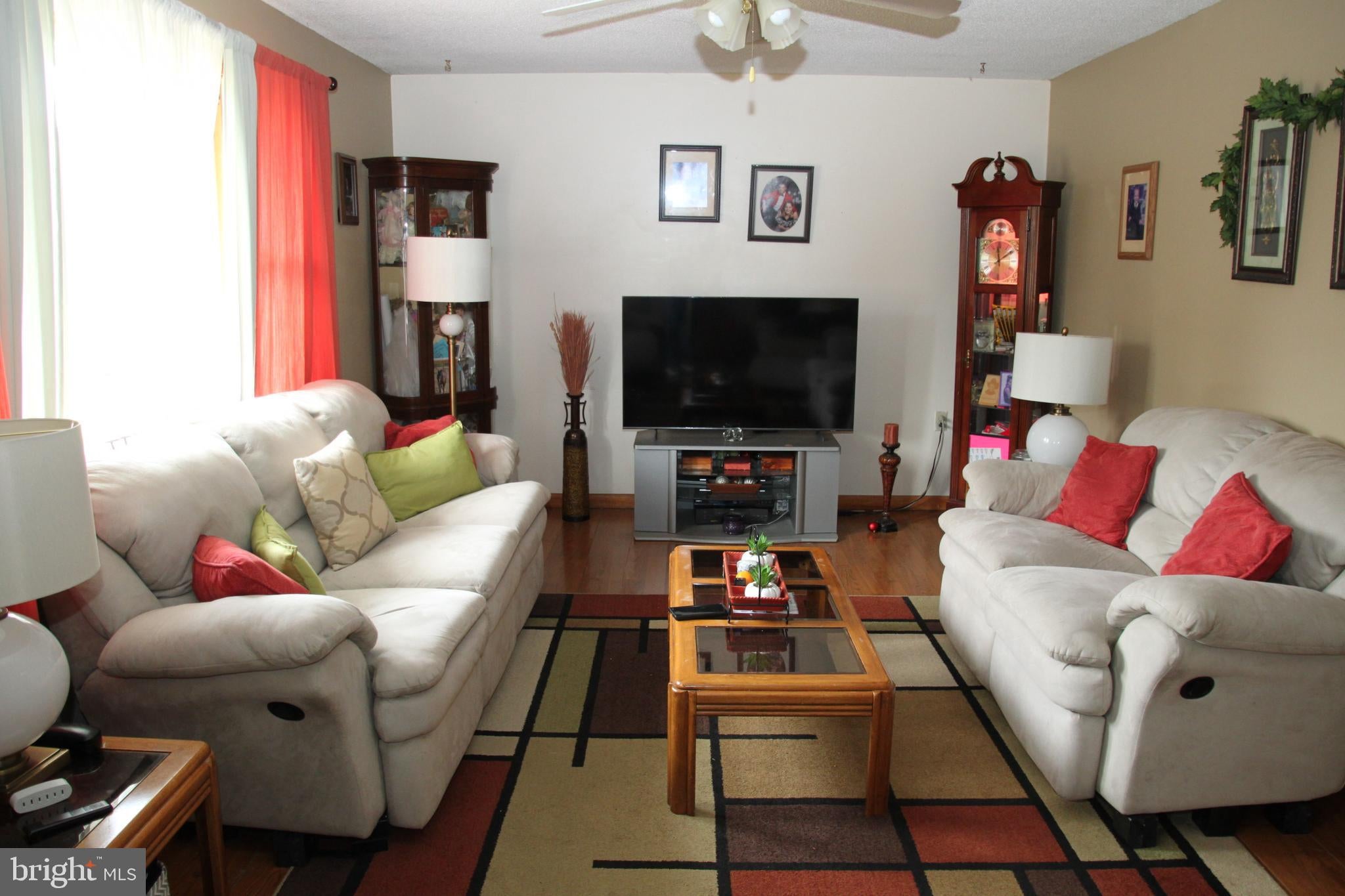 637 MIMOSA DRIVE