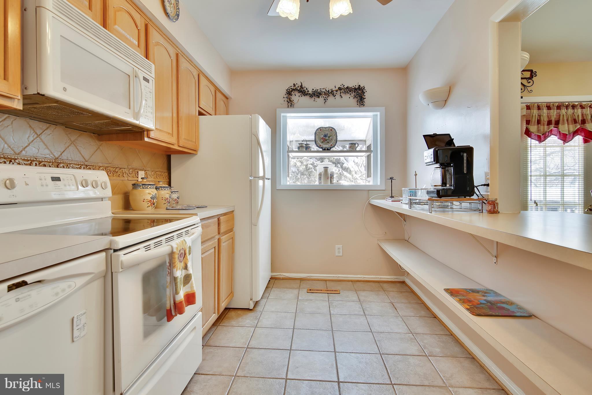 FRIENDLY ACRES - Residential