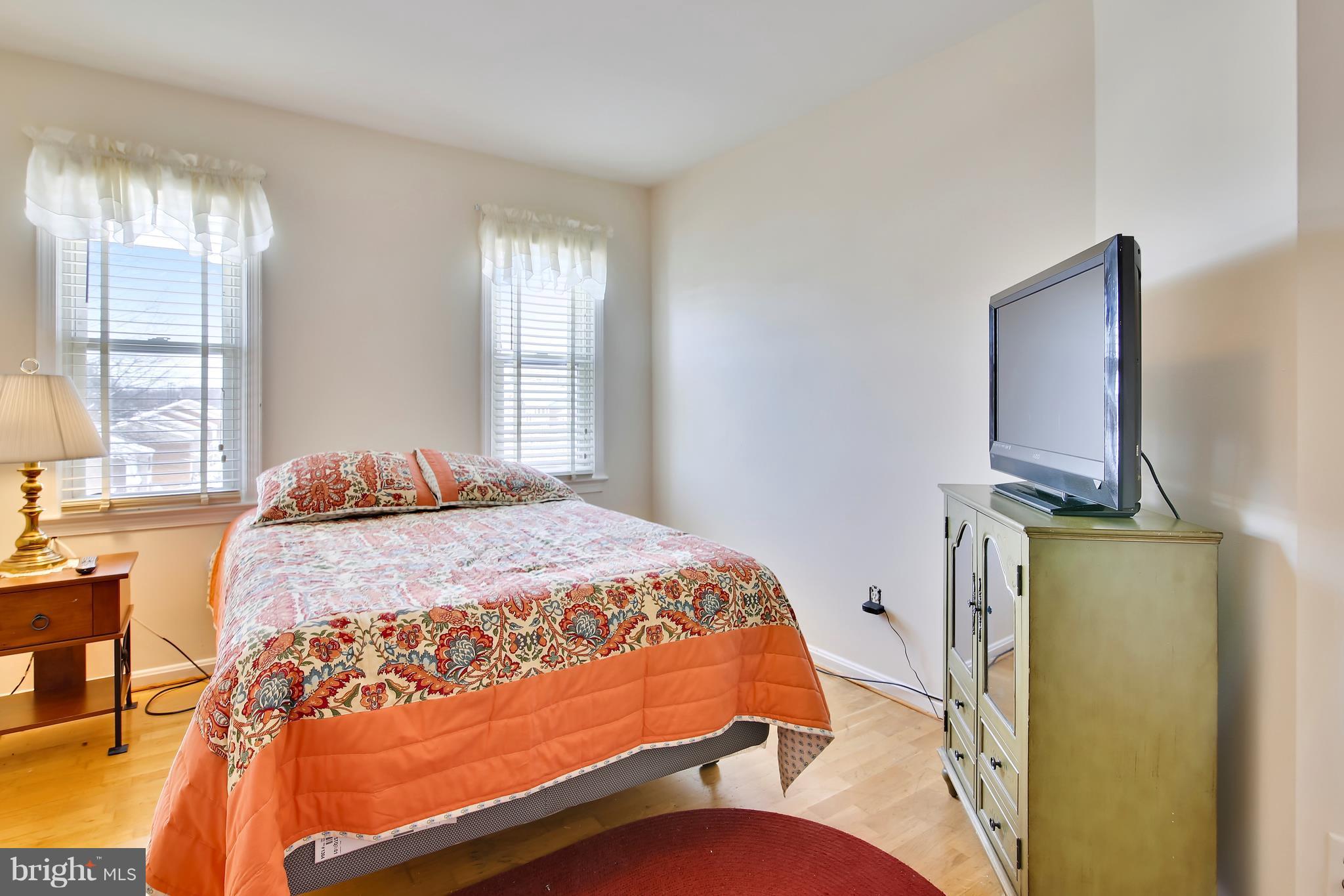 FRIENDLY ACRES - Residential