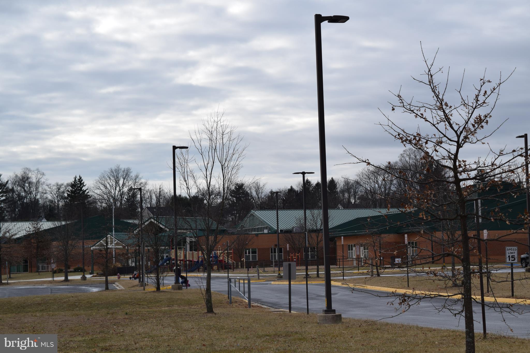 FRIENDLY ACRES - Residential