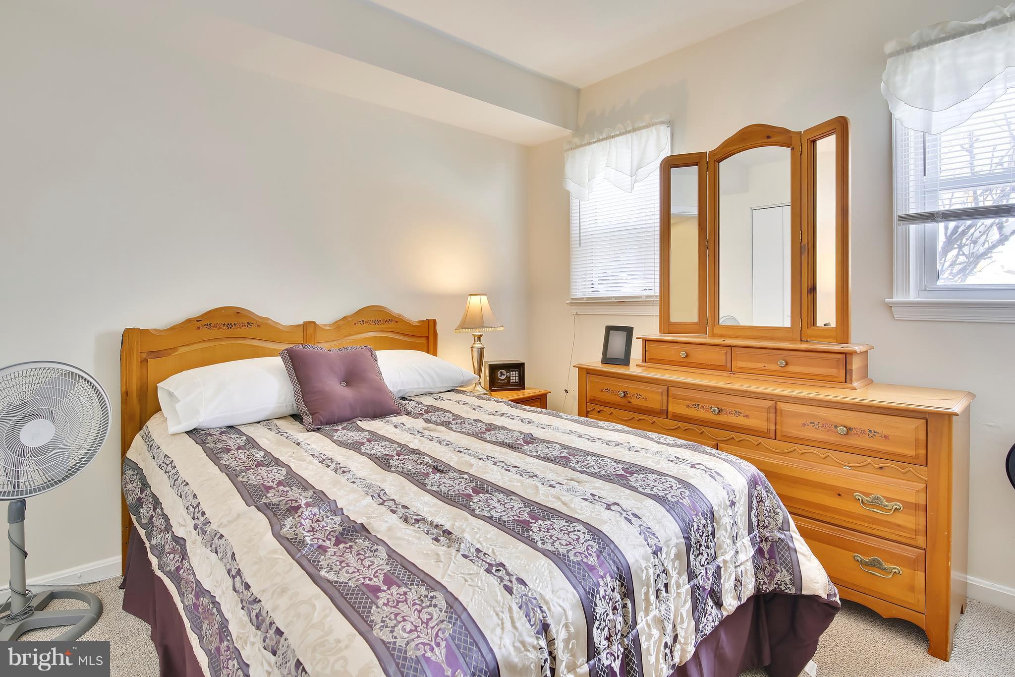 FRIENDLY ACRES - Residential