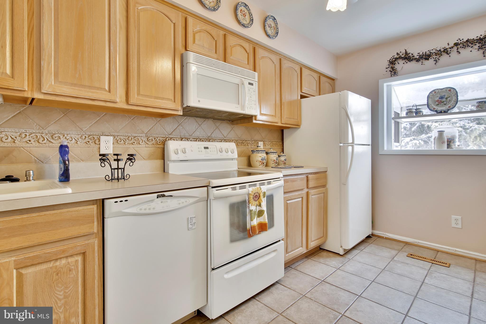 FRIENDLY ACRES - Residential