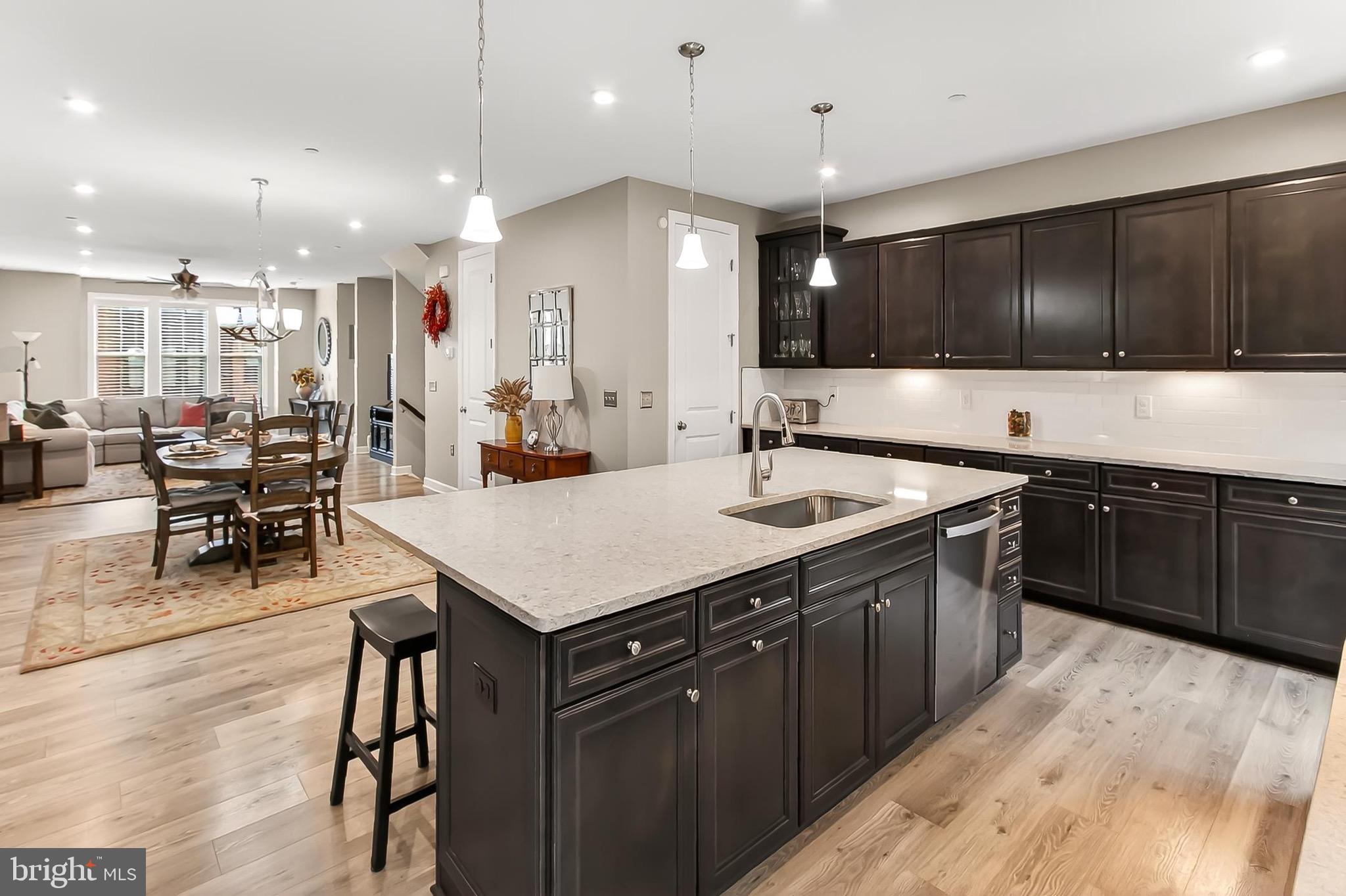 PENDER OAKS - Residential