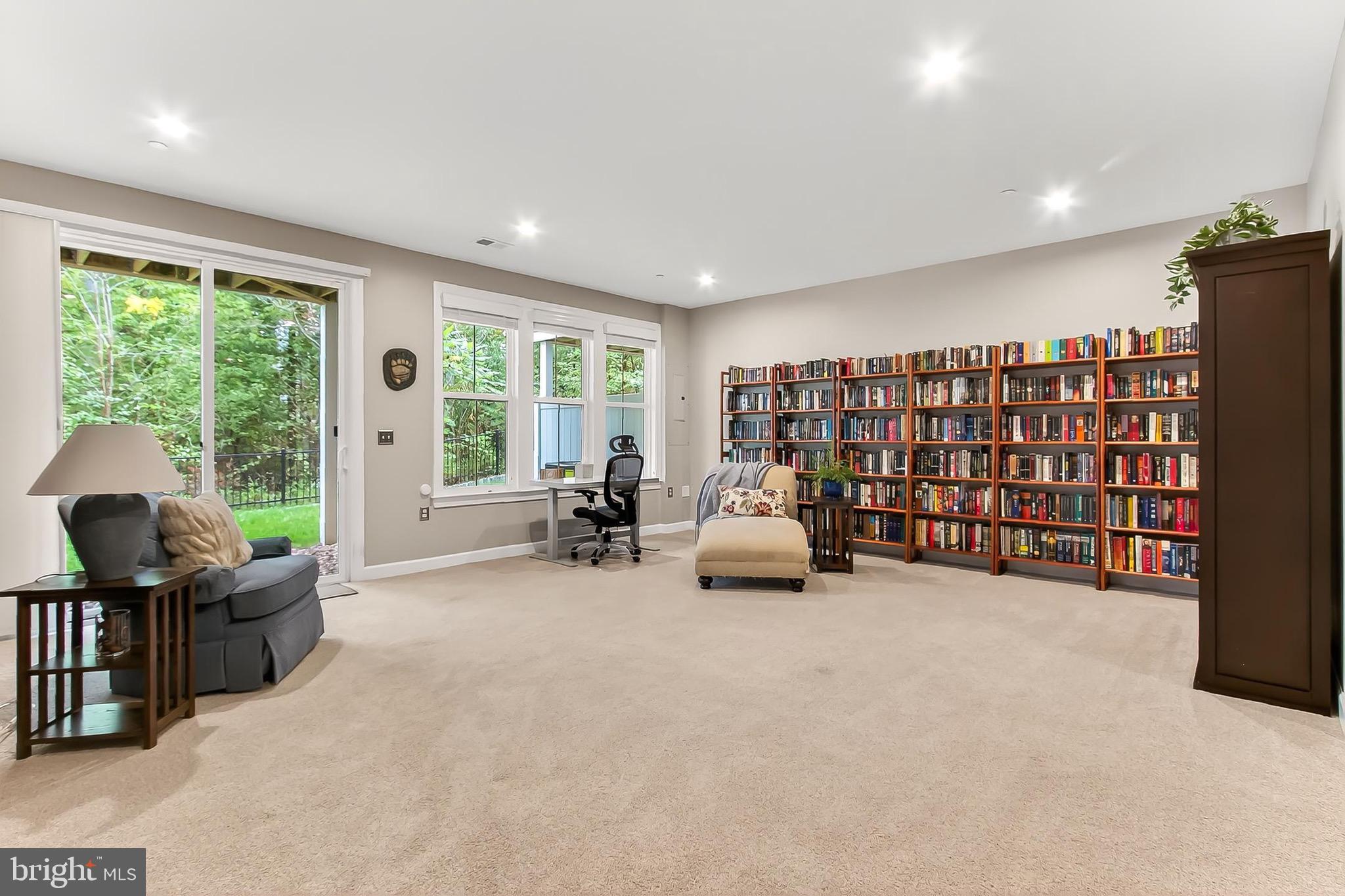 PENDER OAKS - Residential