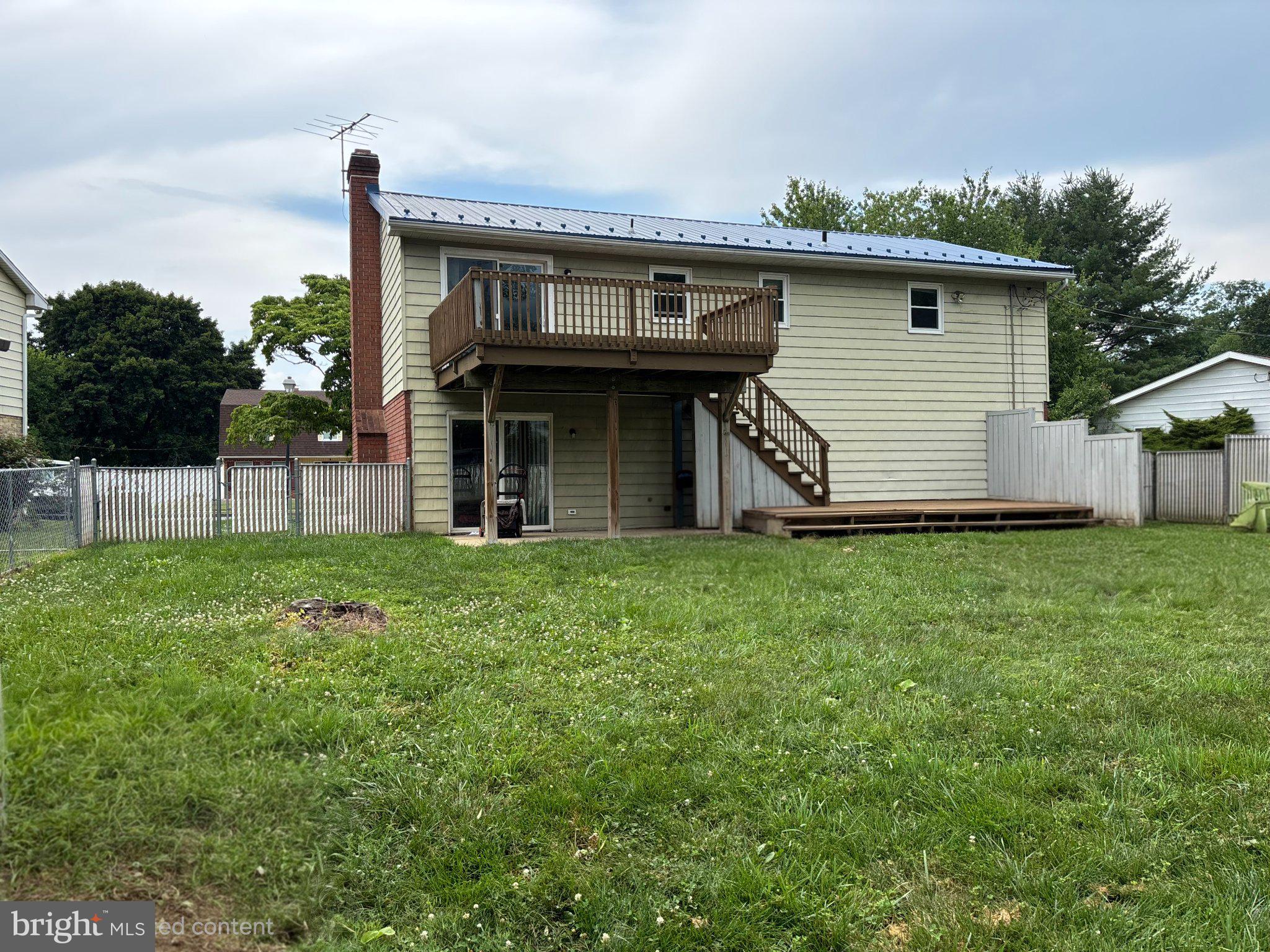 36 EDGELEA DRIVE