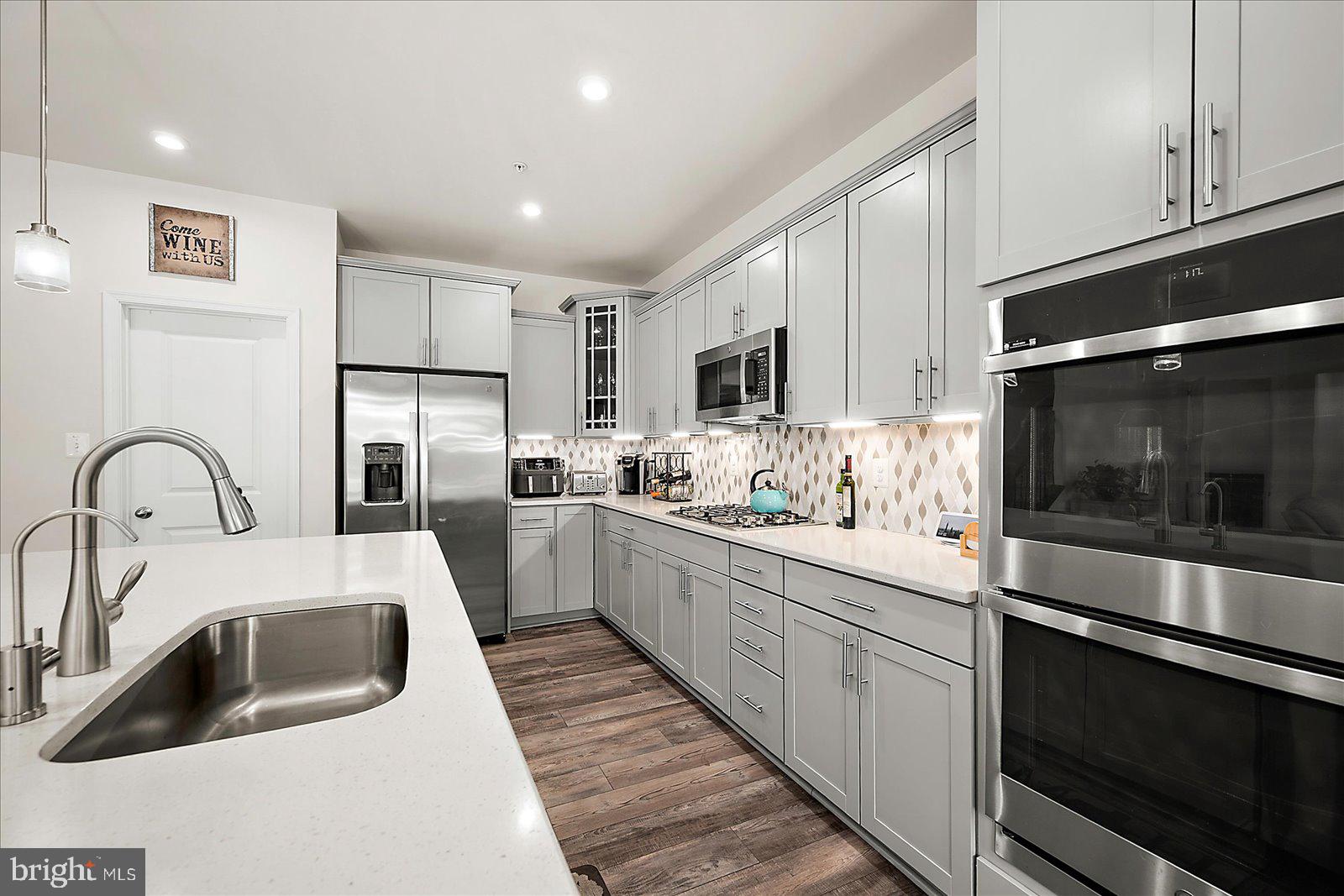 GLEN RIDDLE - Residential