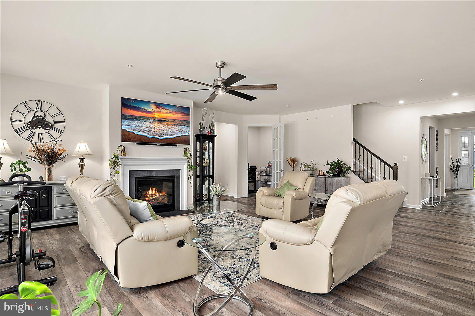 GLEN RIDDLE - Residential