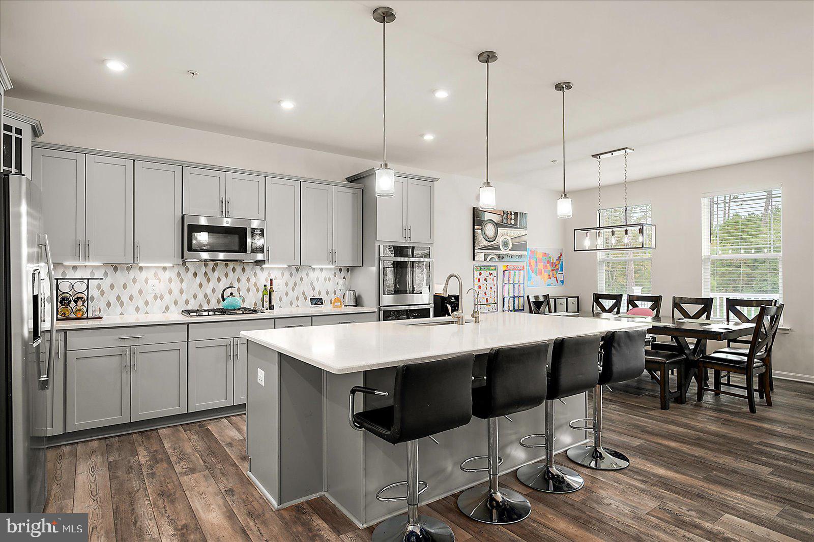 GLEN RIDDLE - Residential