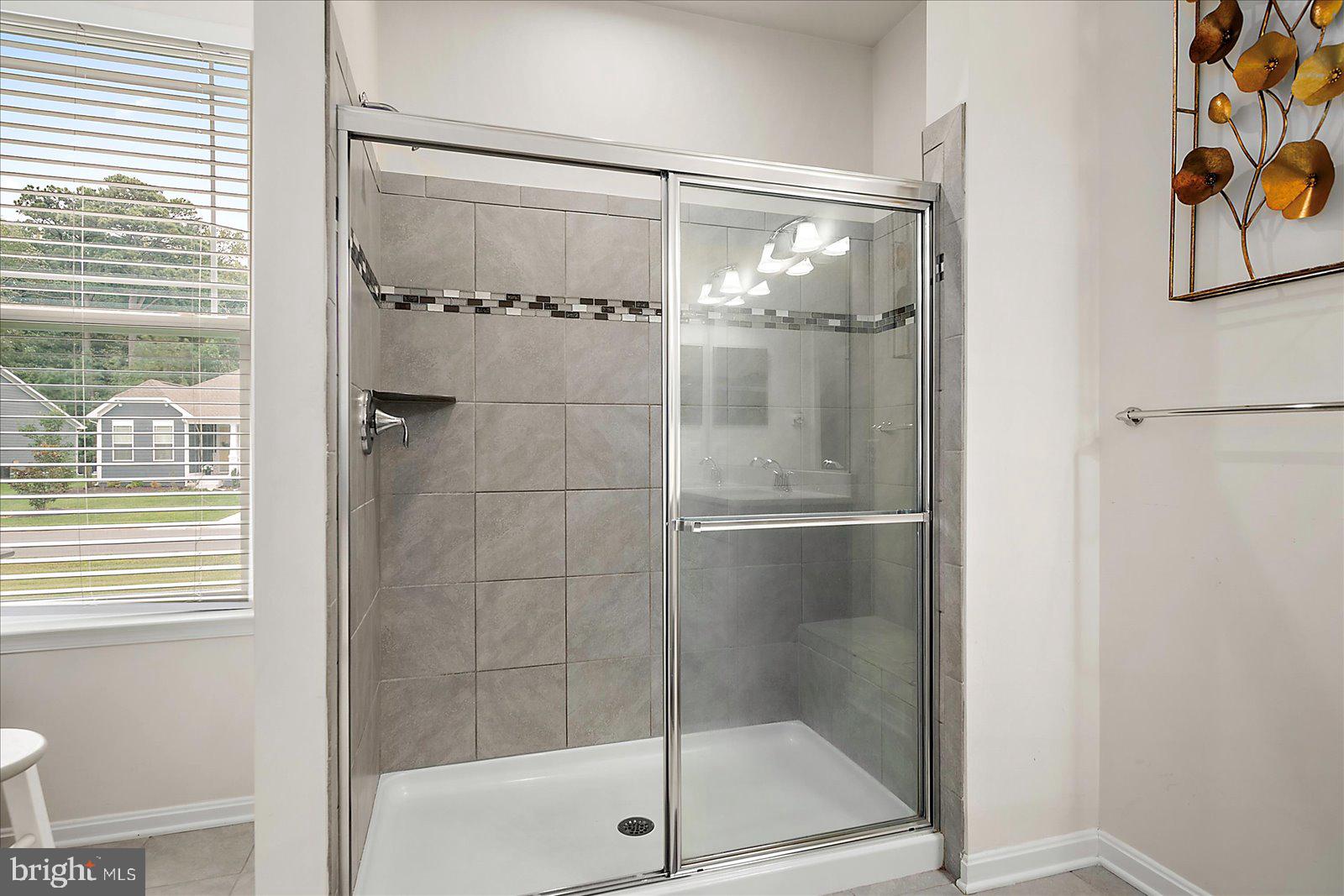 GLEN RIDDLE - Residential