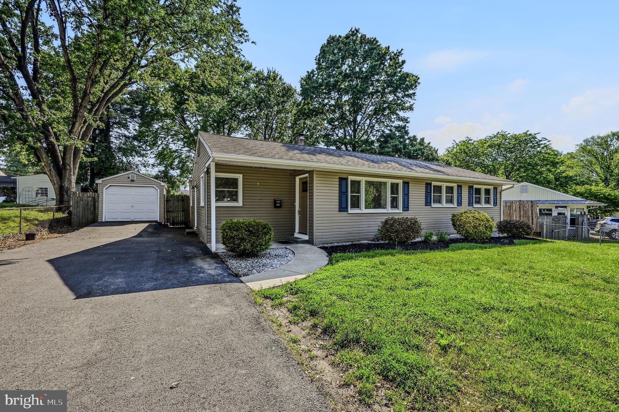 201 HULL AVENUE