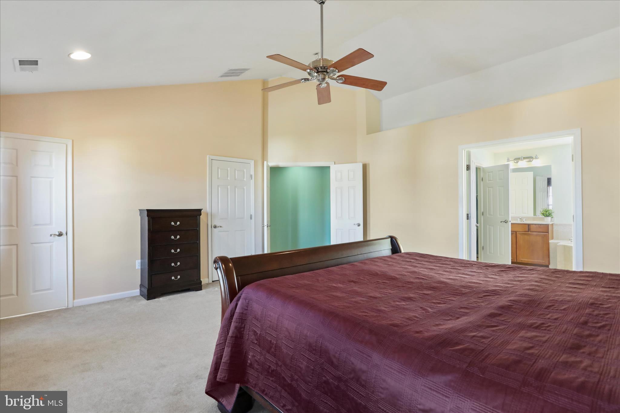 DEMORY FARM - Residential