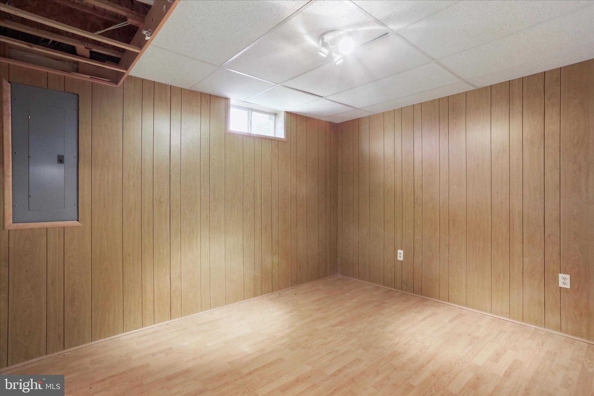 DEMORY FARM - Residential