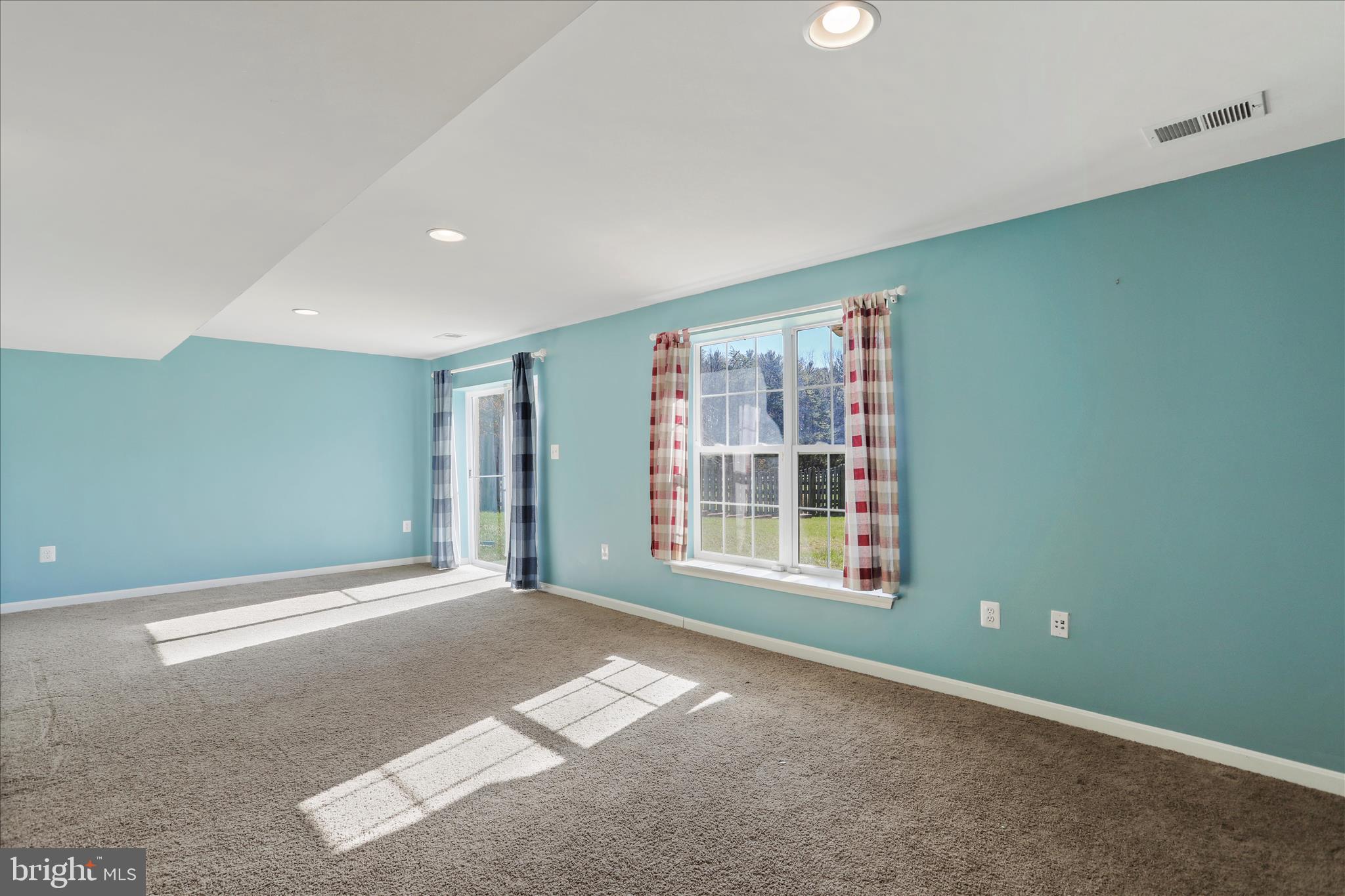 DEMORY FARM - Residential