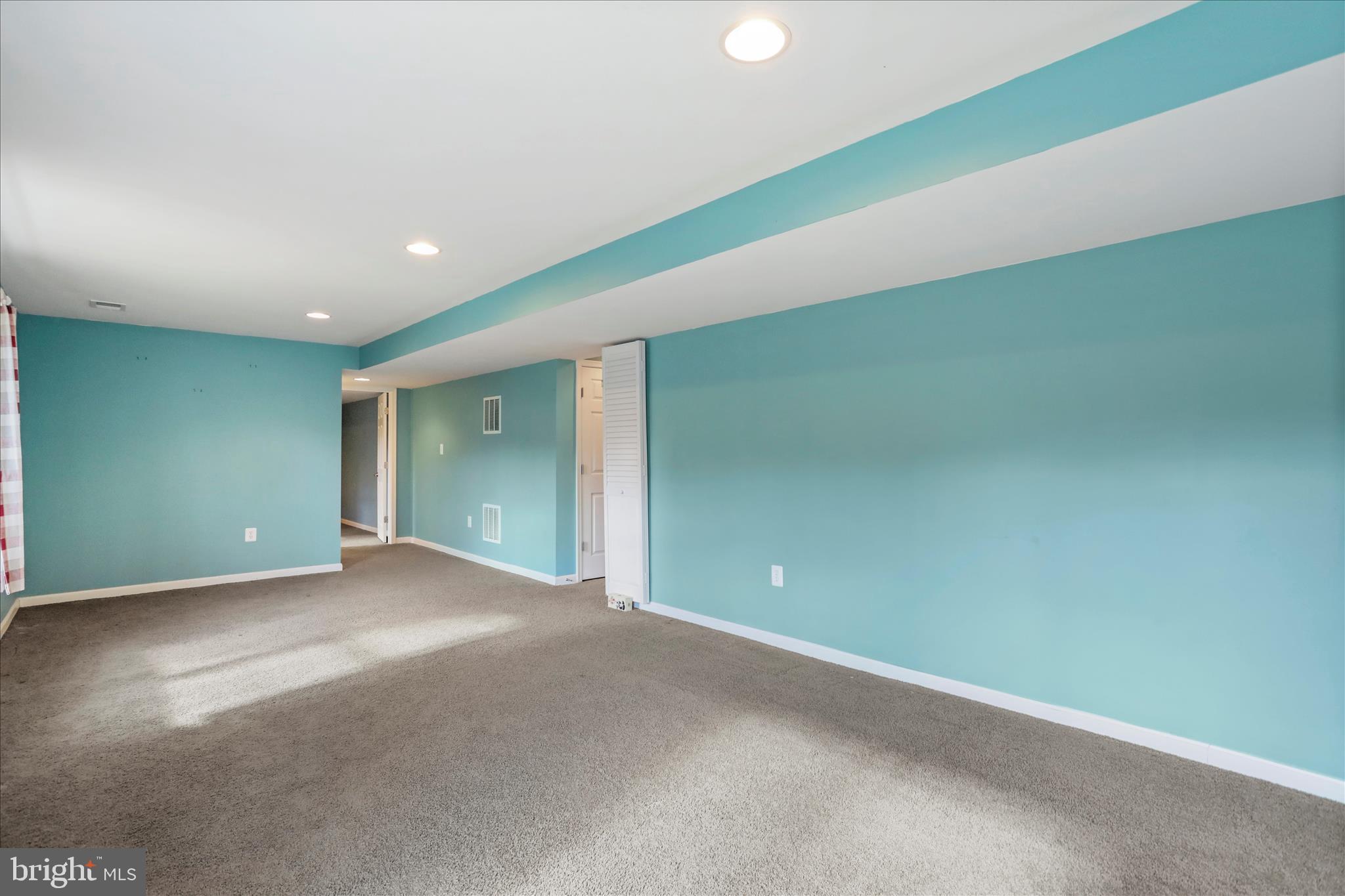 DEMORY FARM - Residential