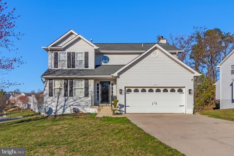 Photo of 10700 Wembrough Place, CHELTENHAM, MD 20623 (MLS # MDPG2195792)