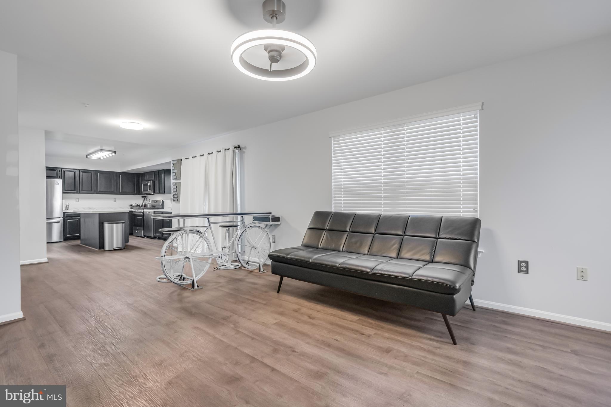 CHELTENHAM WOODS - Residential