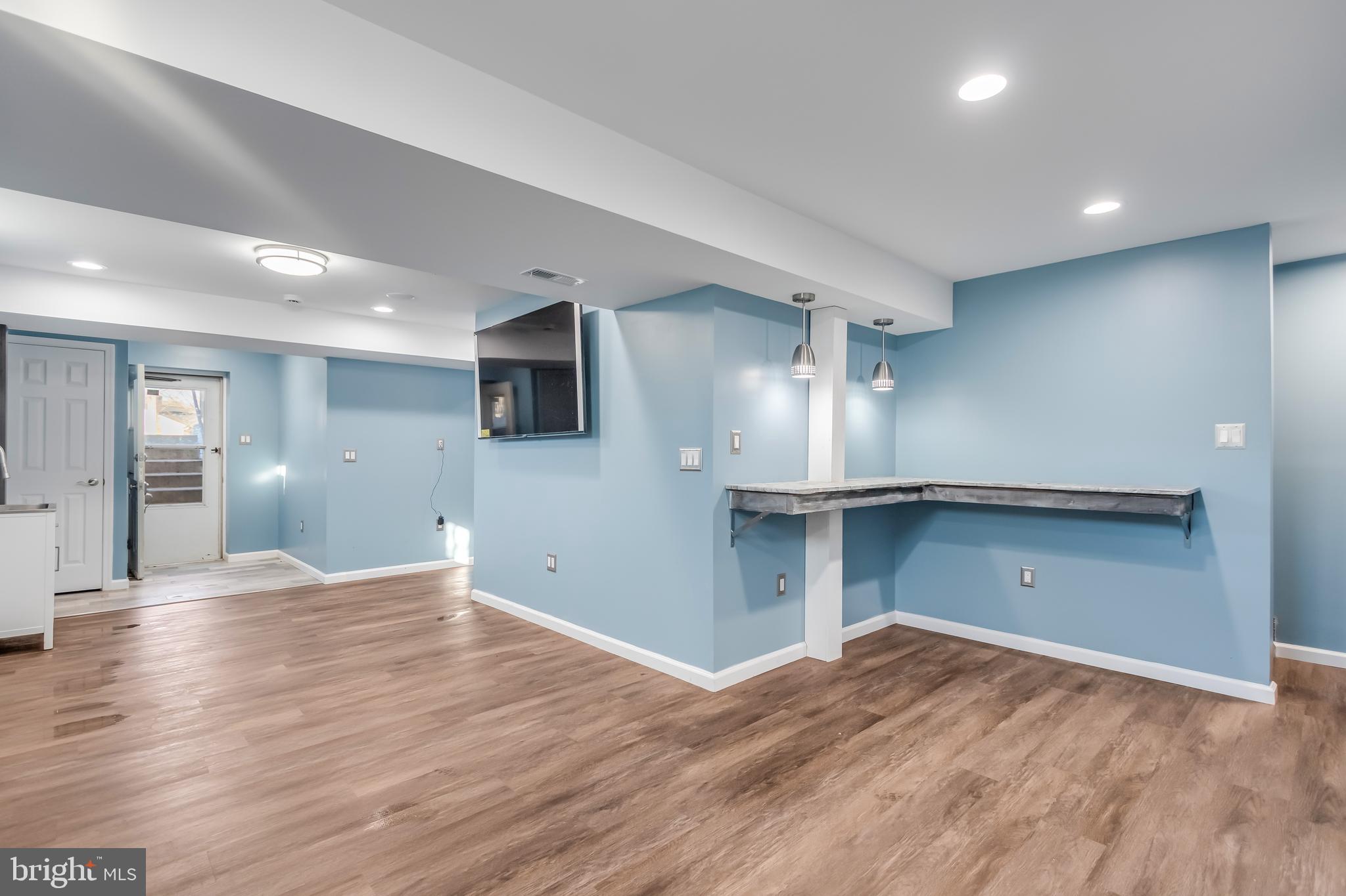 CHELTENHAM WOODS - Residential