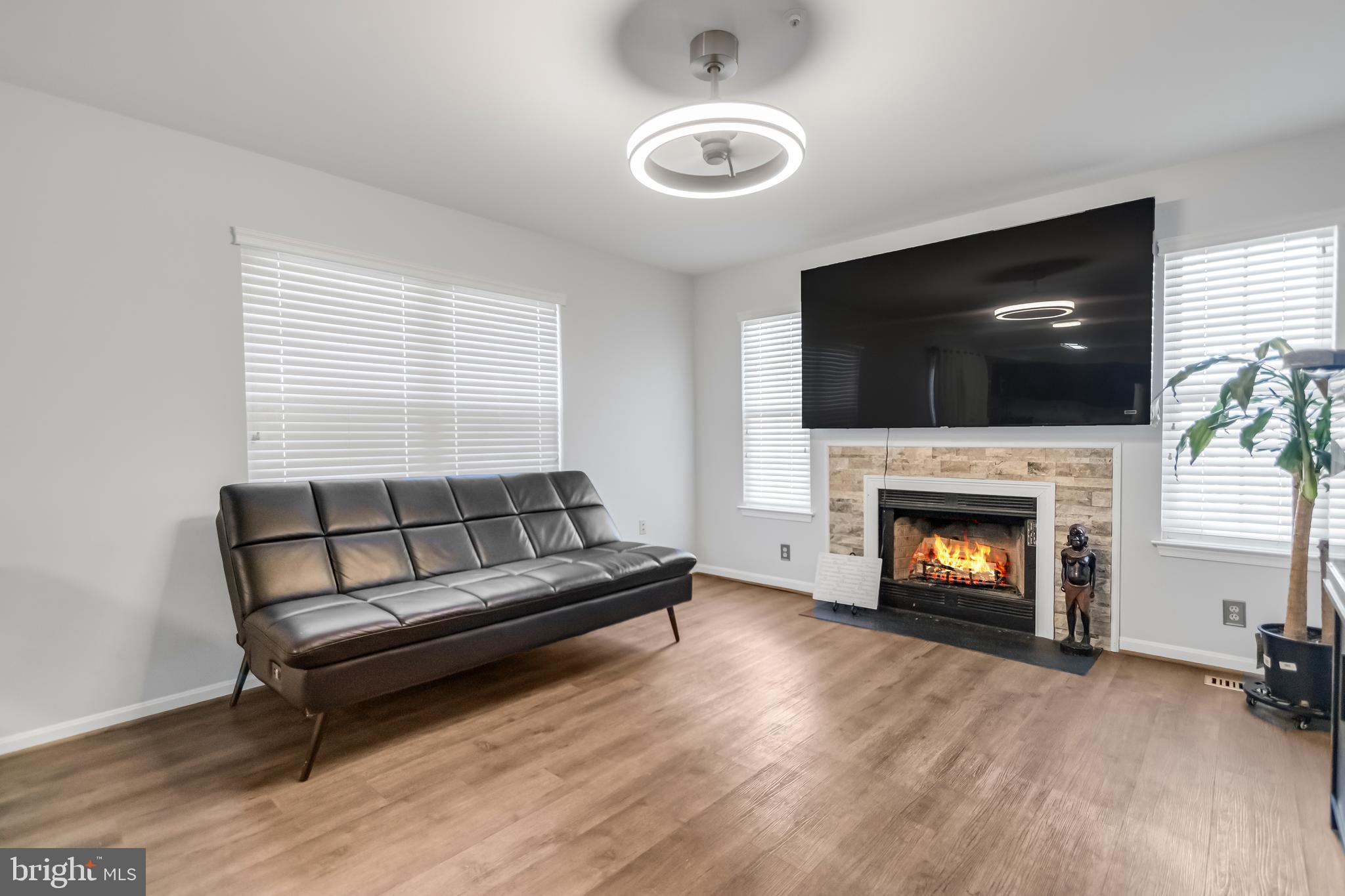 CHELTENHAM WOODS - Residential