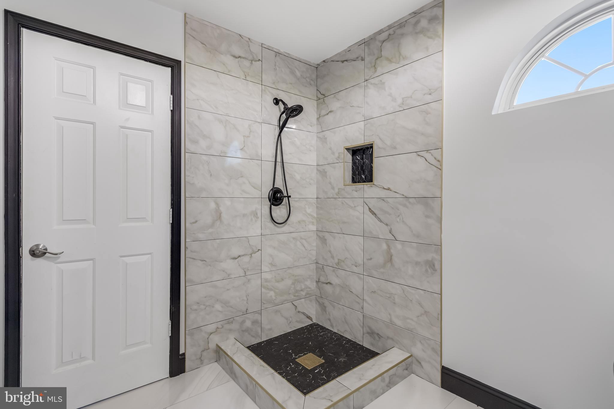 CHELTENHAM WOODS - Residential