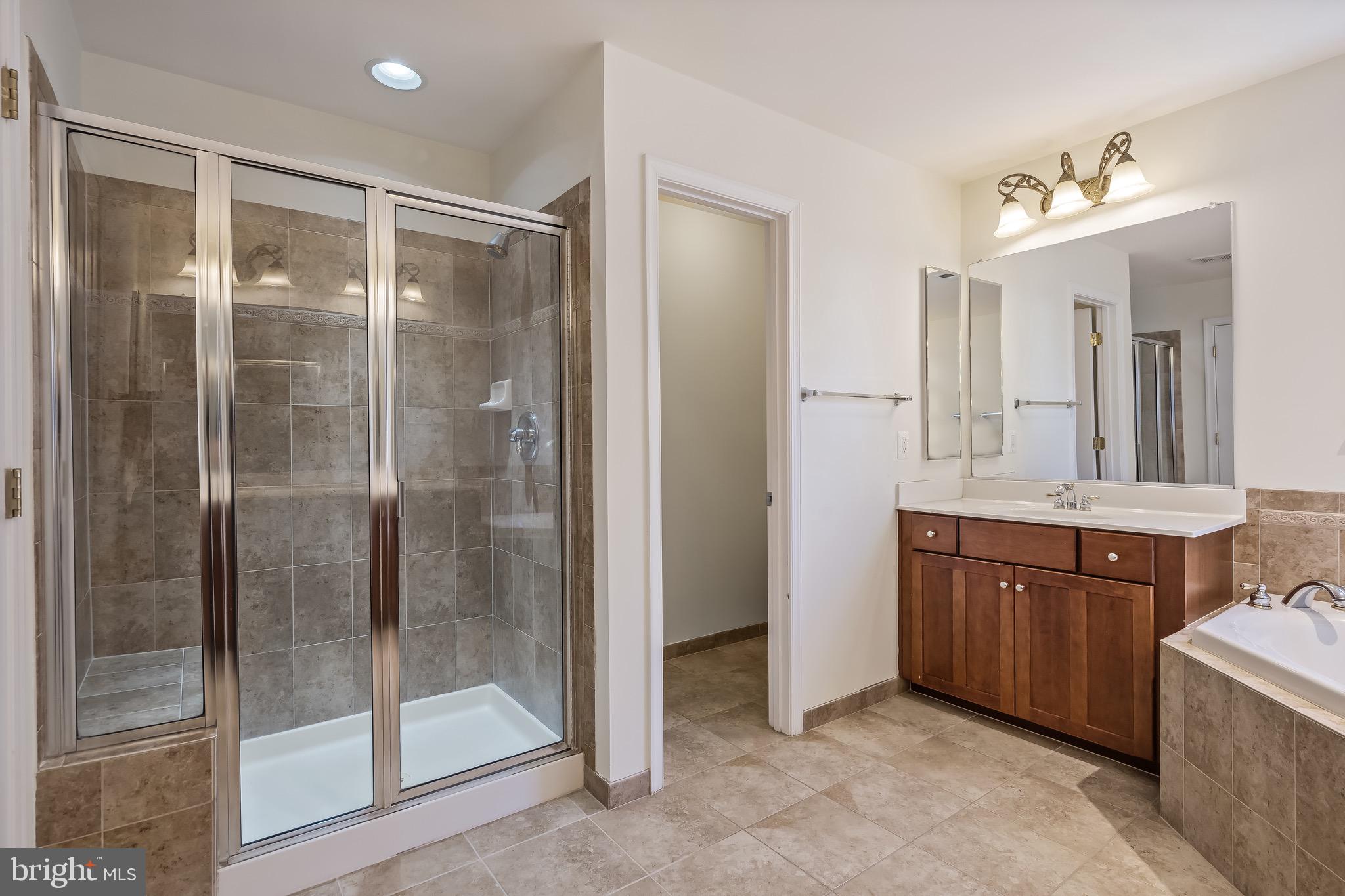 STONE RIDGE - Residential Lease