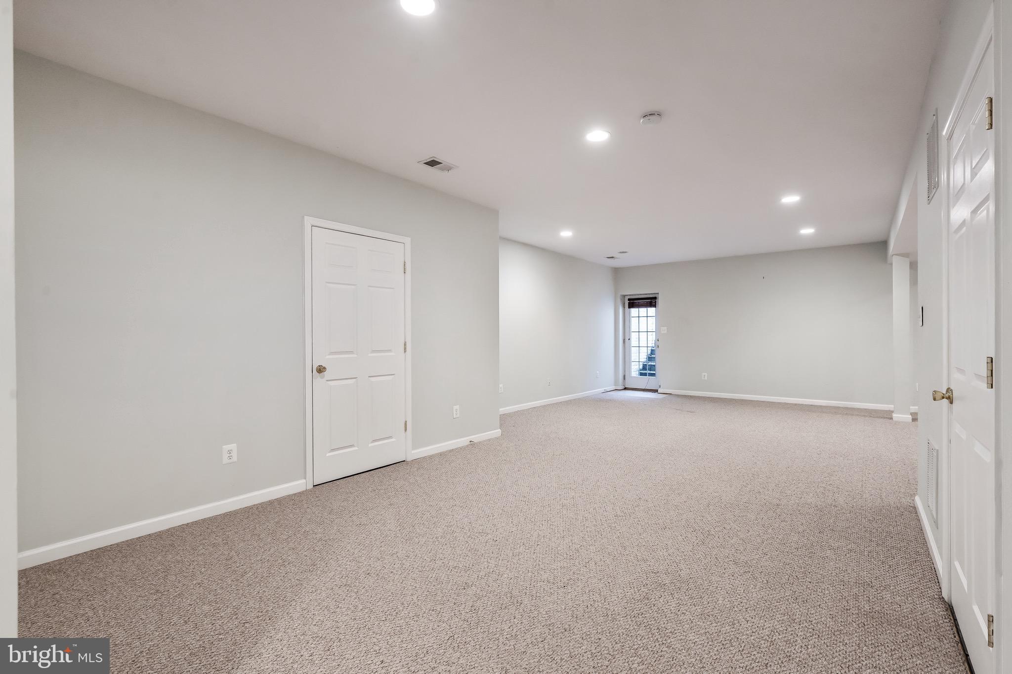 STONE RIDGE - Residential Lease