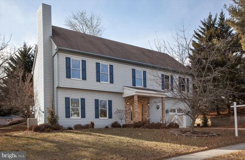 815 APPLETREE LANE MECHANICSBURG PA 17050