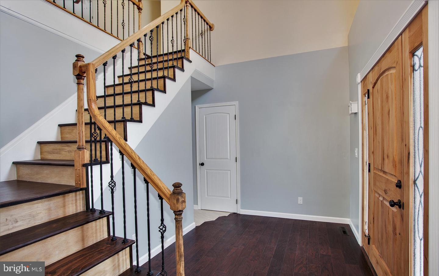 LAUREL HILLS - Residential