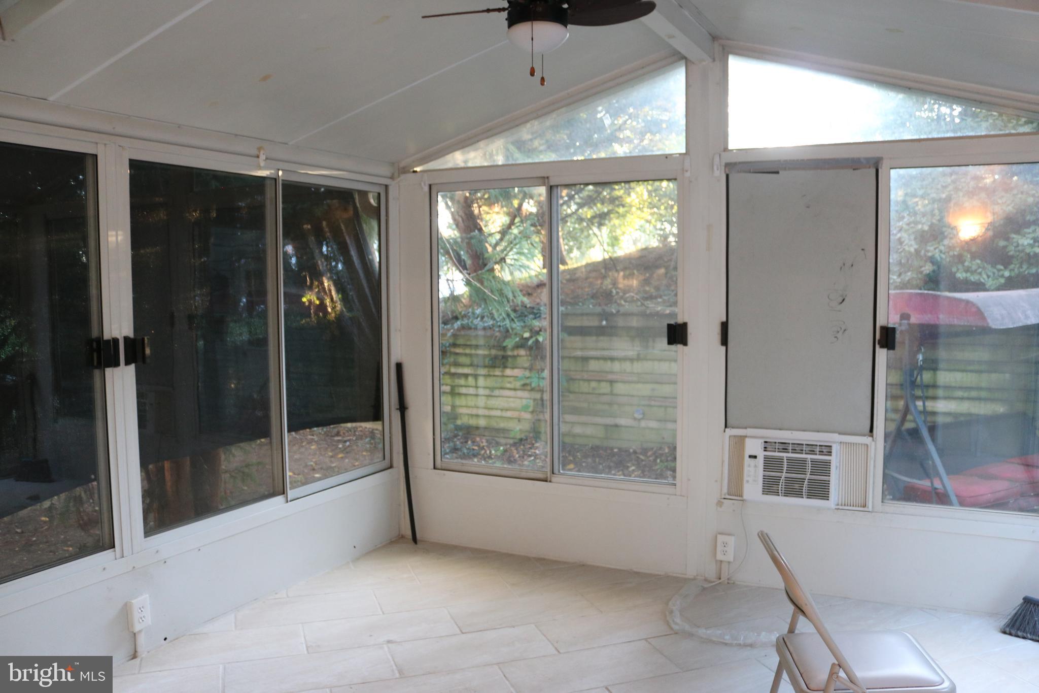 LAUREL HILLS - Residential