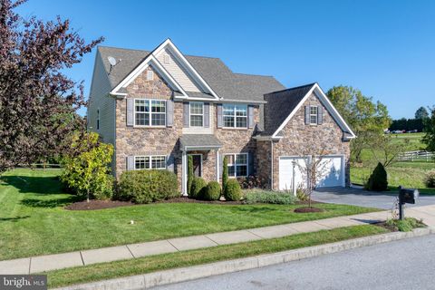 Photo of 104 Tinsmith Lane, STRASBURG, PA 17579 (MLS # PALA2057478)