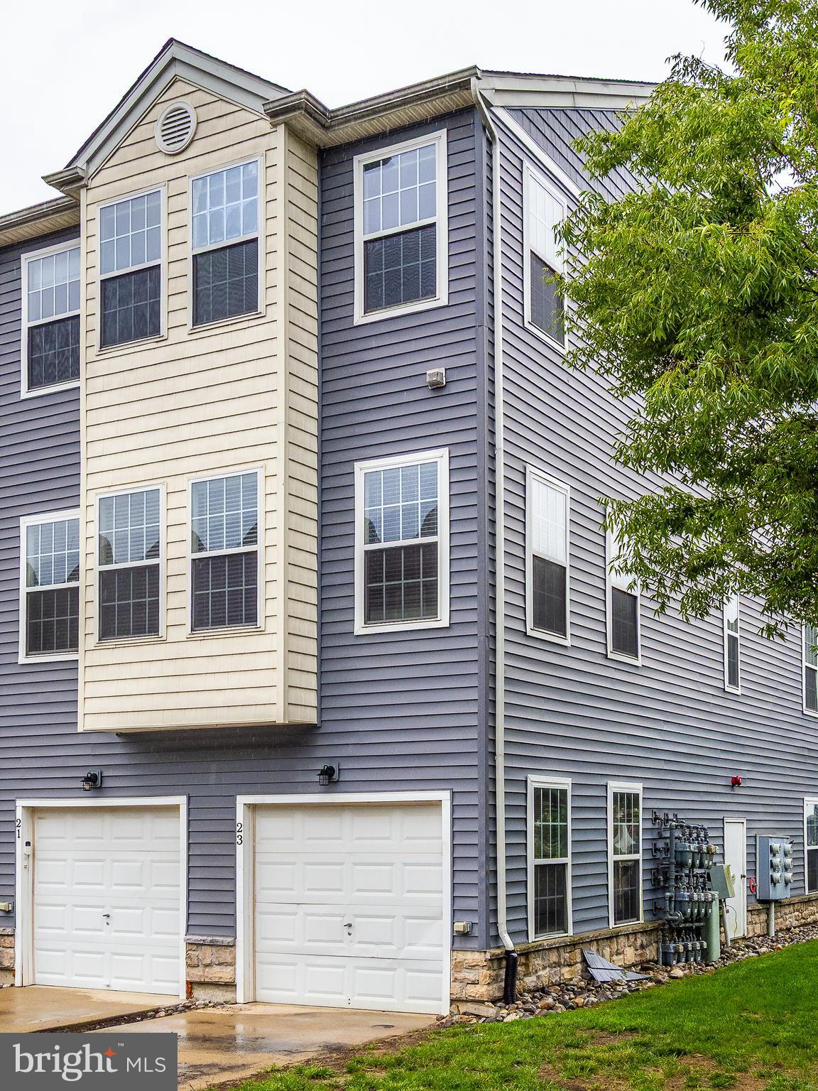23 FOX COURT