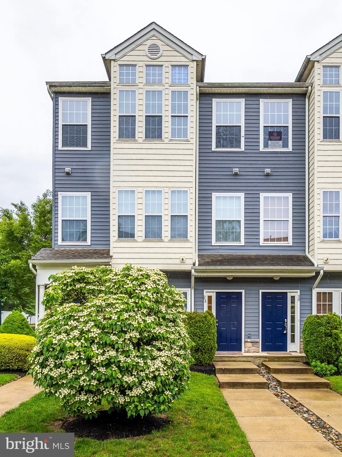 23 FOX COURT