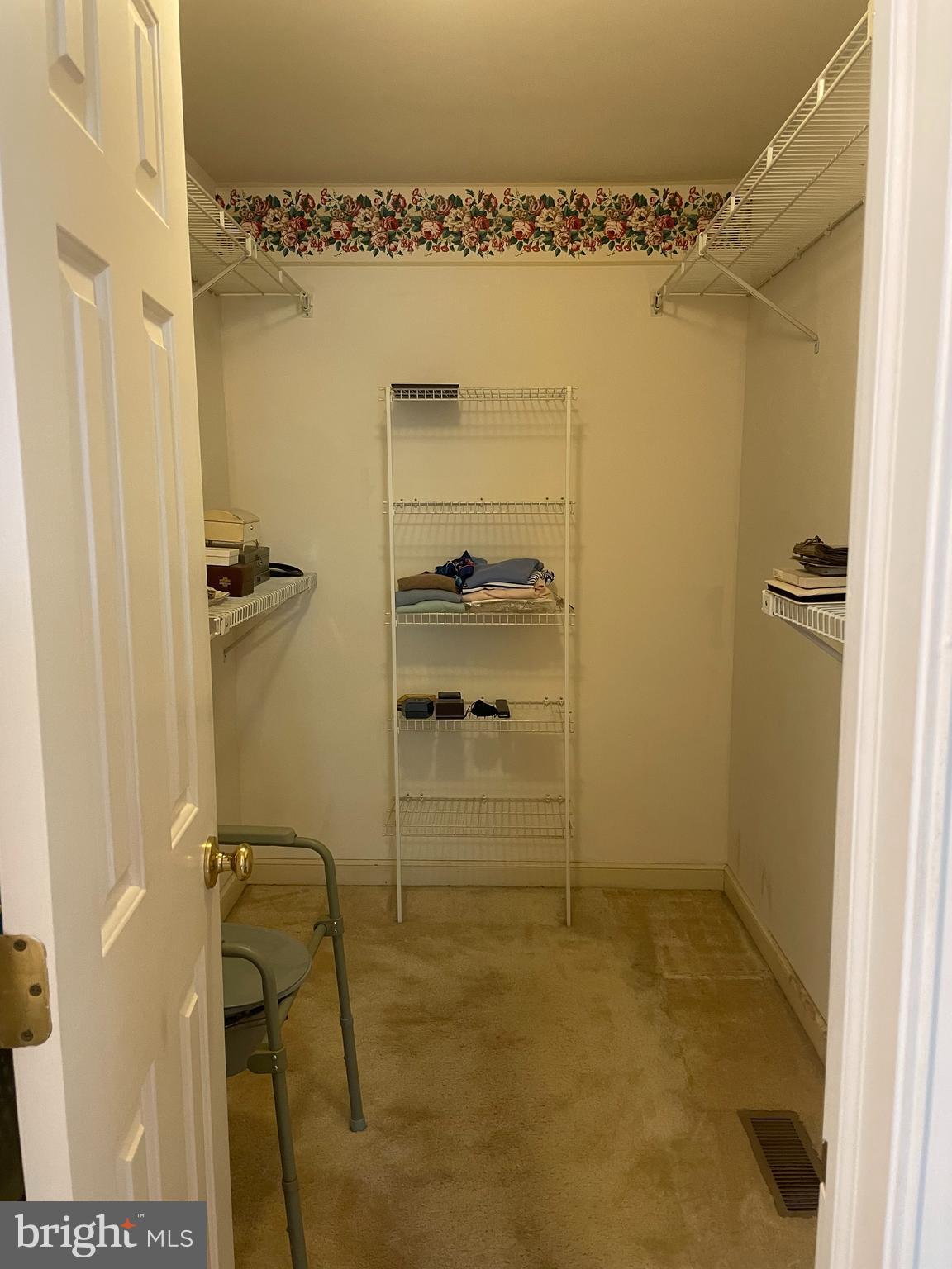 THE HIGHLANDS - Residential