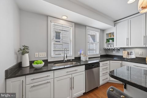 Tiny photo for 1004 Baylis Street, BALTIMORE, MD 21224 (MLS # MDBA2215550)