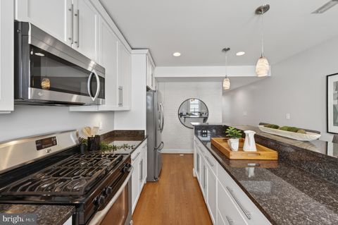 Tiny photo for 1004 Baylis Street, BALTIMORE, MD 21224 (MLS # MDBA2215550)