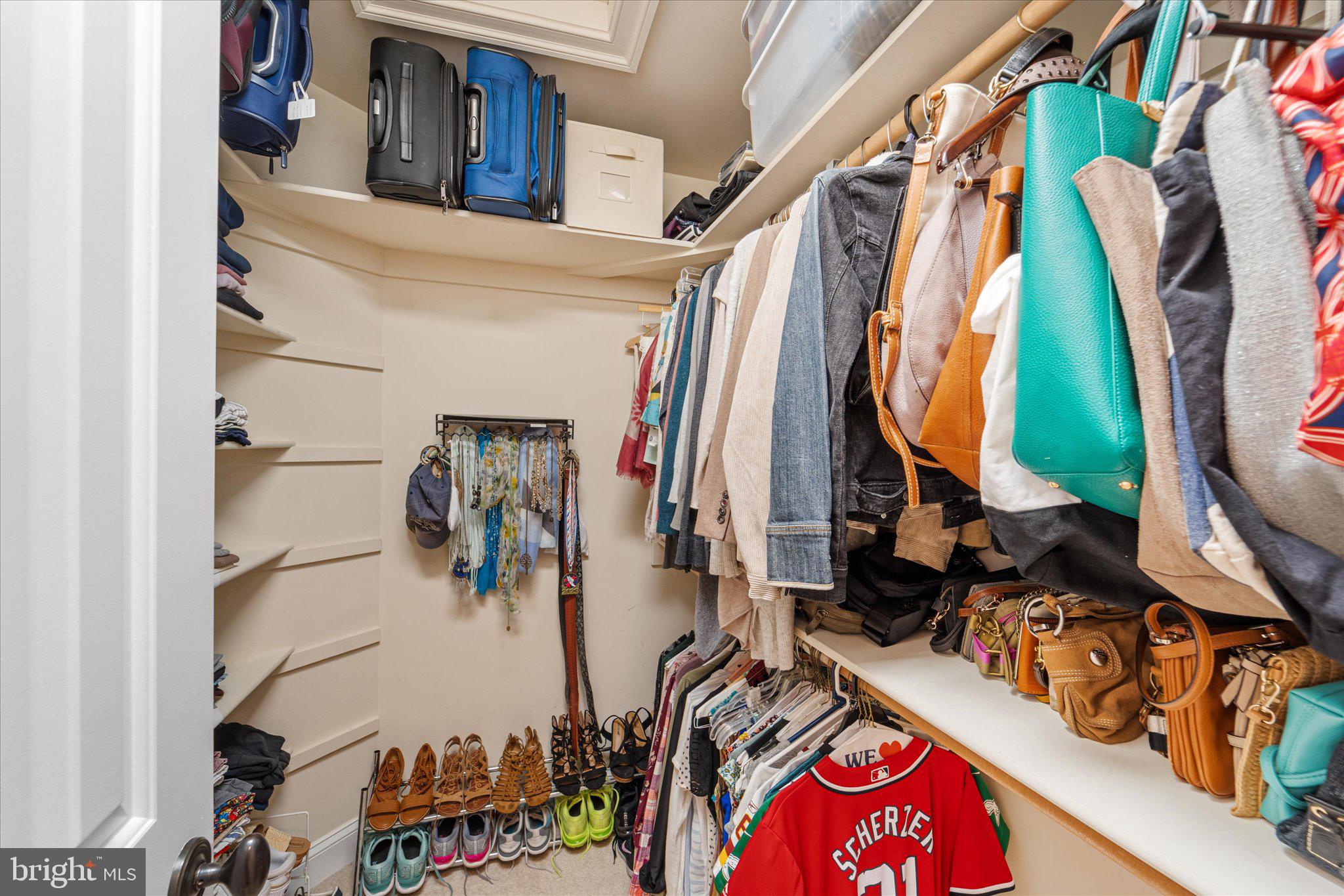 CHERRYDALE - Residential