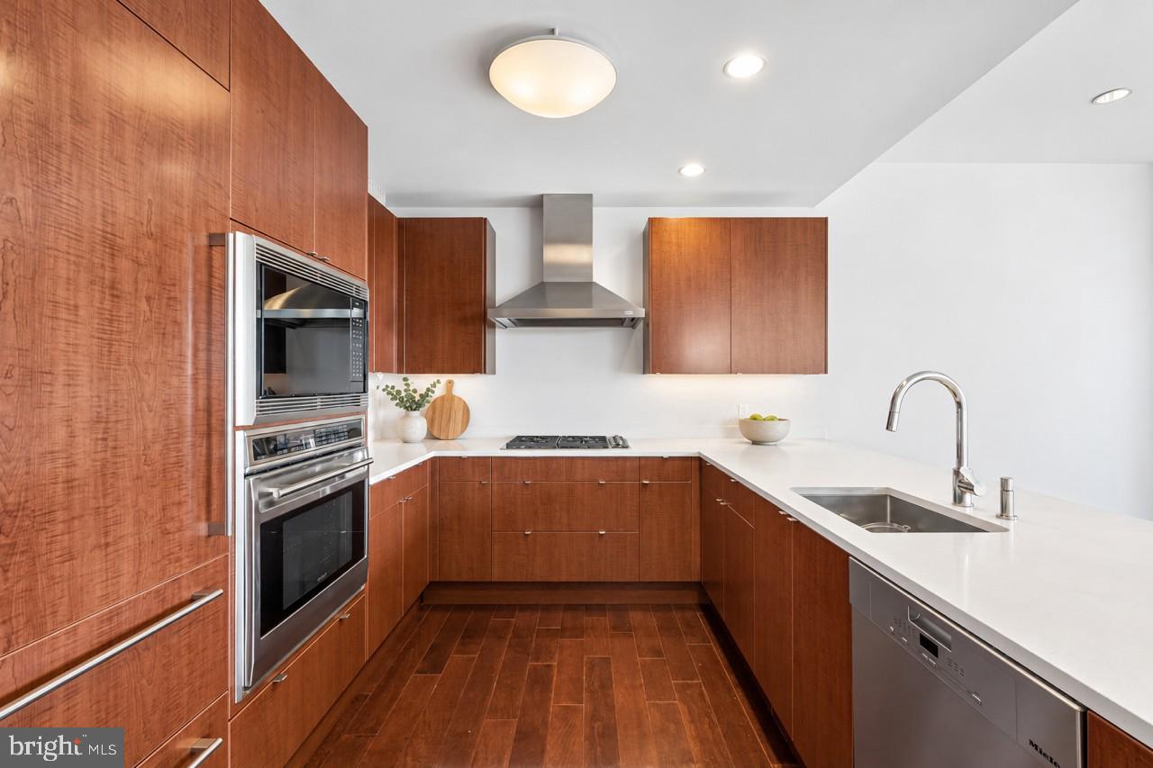 1706 RITTENHOUSE SQUARE 402