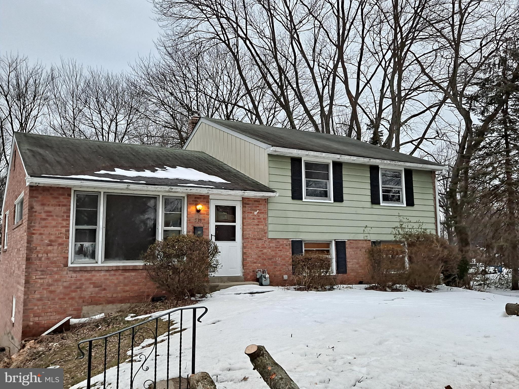 Beautiful split-level single home in Springfield! 3 bedrooms, 1 full and 2 half baths. Large living room with gleaming hardwood floors leads in to the formal dining room also with beautiful hardwood floors. There is an eat in kitchen off of the dining room. Up the stairs you will find 3 good size bedrooms with large closets. There is a tile hall bath and the main bedroom also has a half bath. All of the bedrooms have plush carpeting. Downstairs you will find a large partially finished basement with another half bath perfect for relaxing to watch TV. The outside exit leads to the driveway for convenience and also to a lovely back yard. Another door will take you to the oversized 2 car garage. This home is all about convenience!!! There is a bus stop about a half a block away, you are just a half a mile from Route 1 and a mile or so from the Blue Route. 95 and the Turnpike are minutes away. There is a commuter train within a mile. Philadelphia International Airport is 10 miles away. Whatever your chosen means of transportation, it is available and close by!!! This home is move in ready and priced to sell!!!