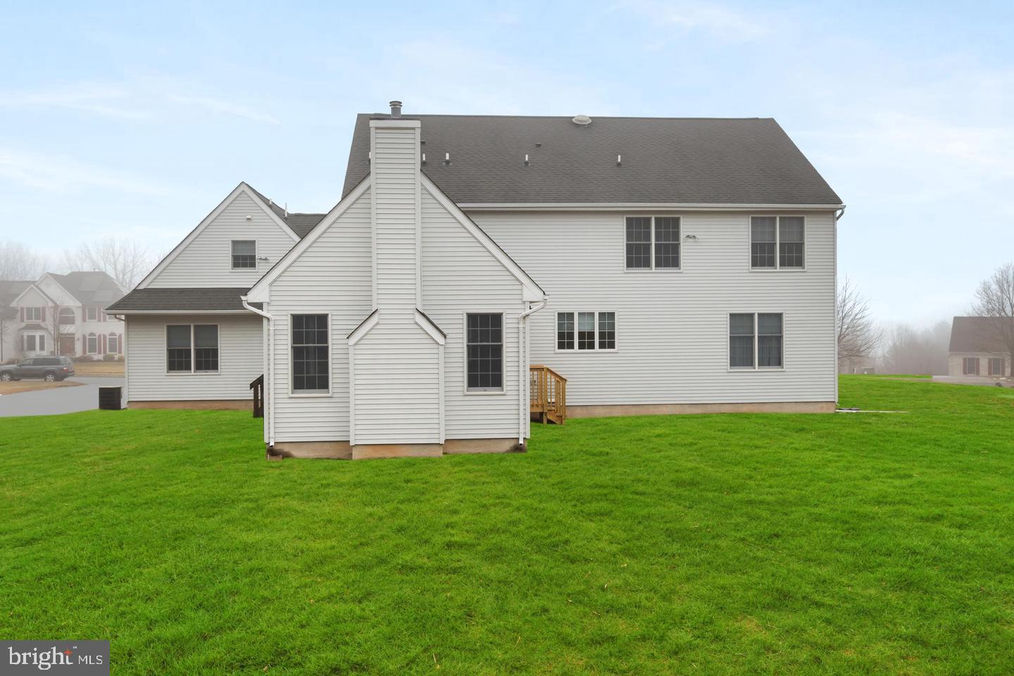 3 MANCHUR COURT