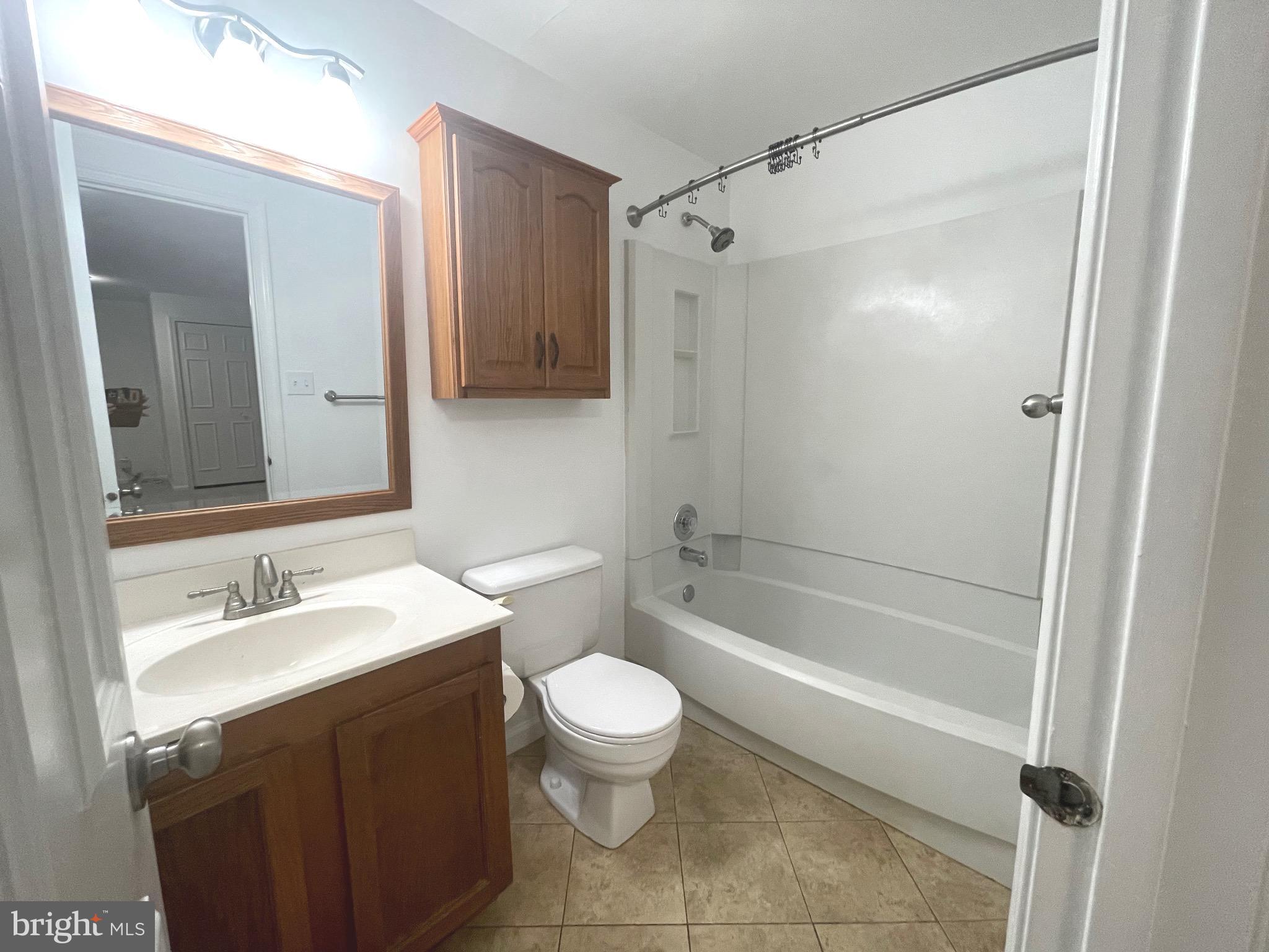 HAYFIELD VIEW - Residential Lease