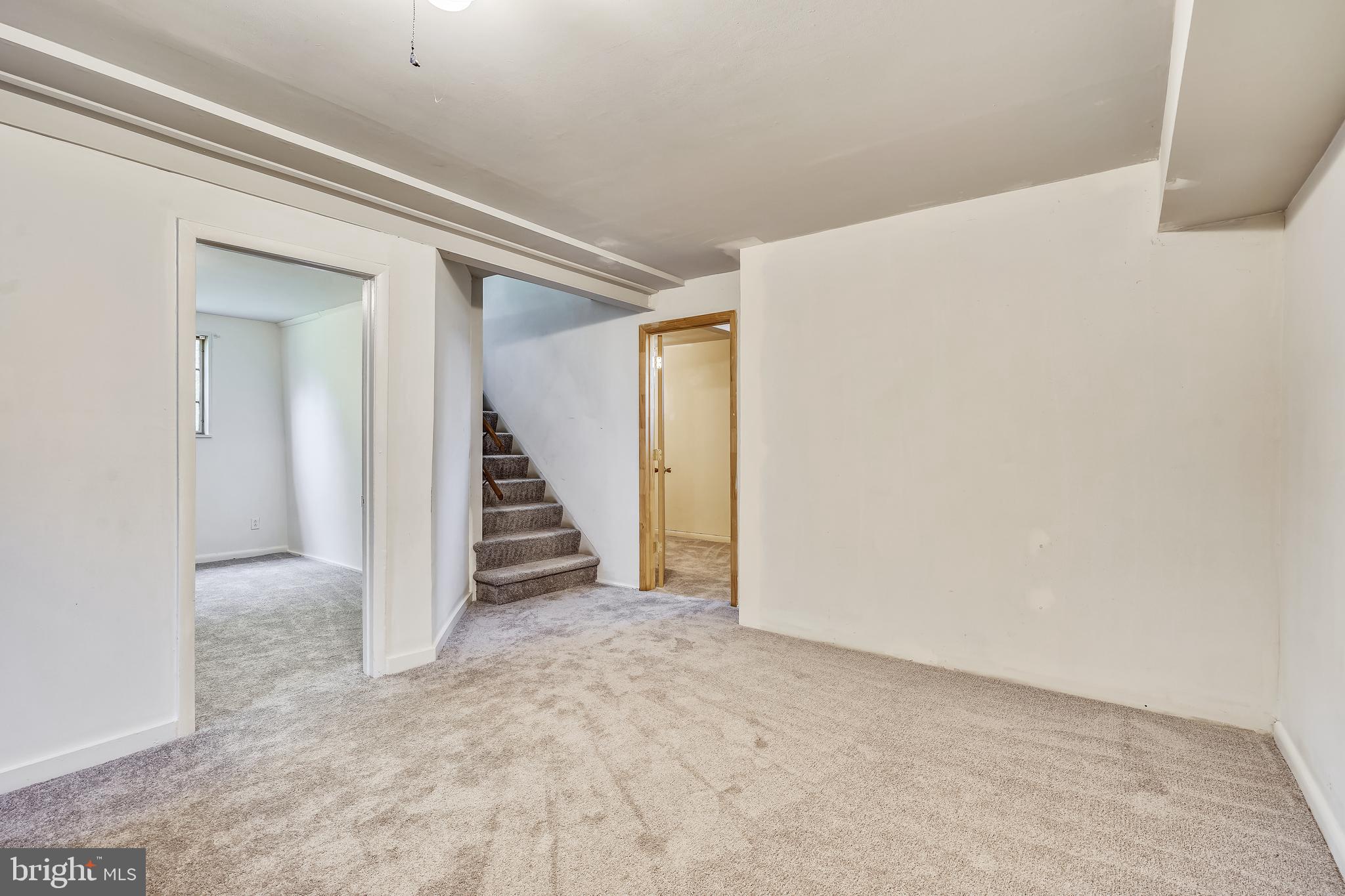 LORD FAIRFAX ESTATES - Residential