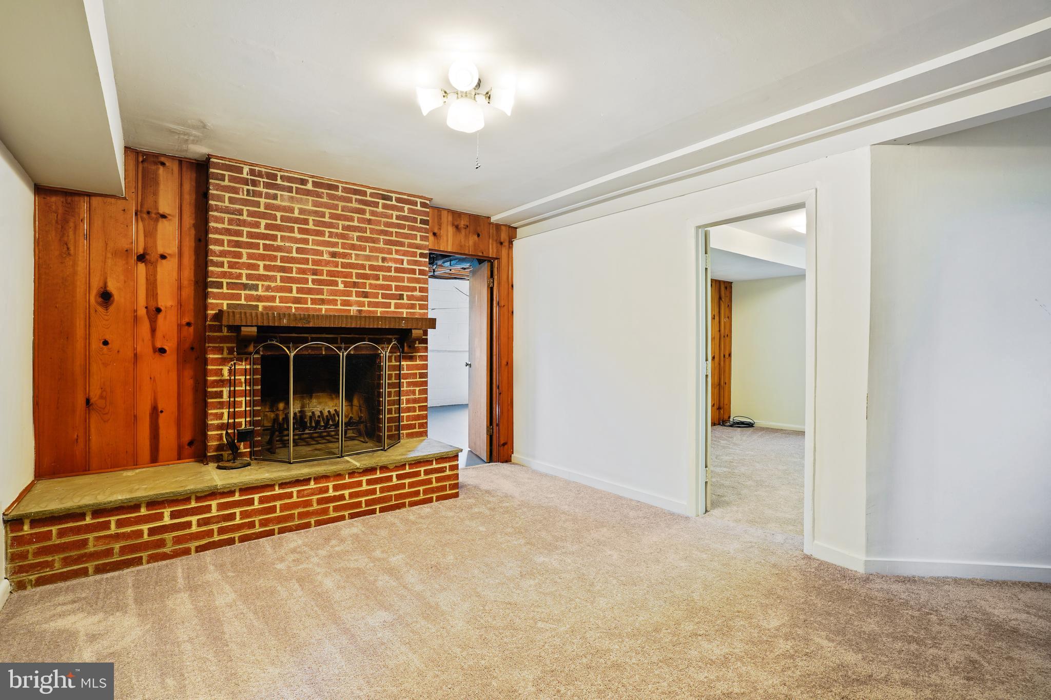 LORD FAIRFAX ESTATES - Residential
