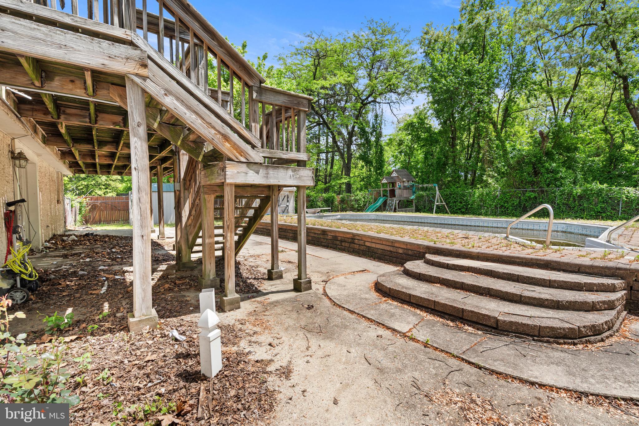 EDGELY - Residential