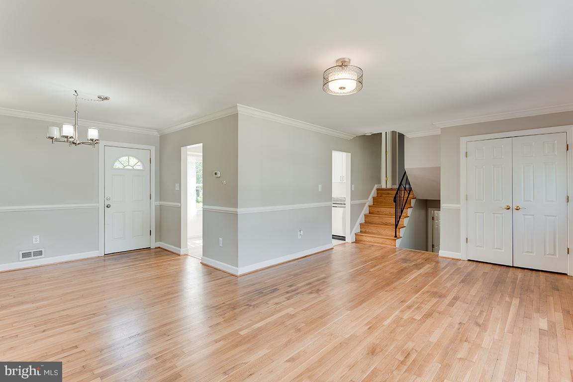 STONEYBROOK ESTATES - Residential Lease