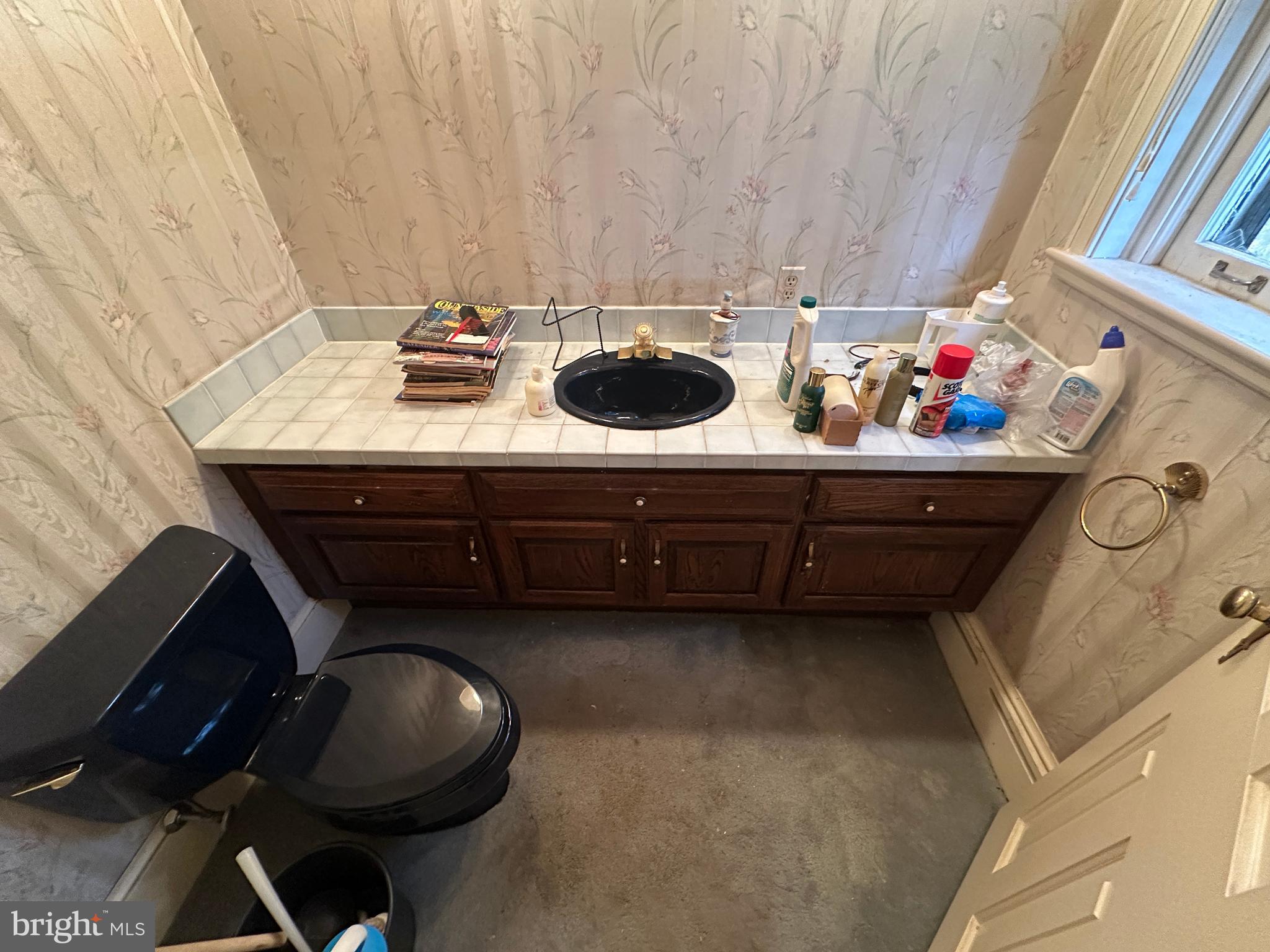 NONE AVAILABLE - Commercial Sale