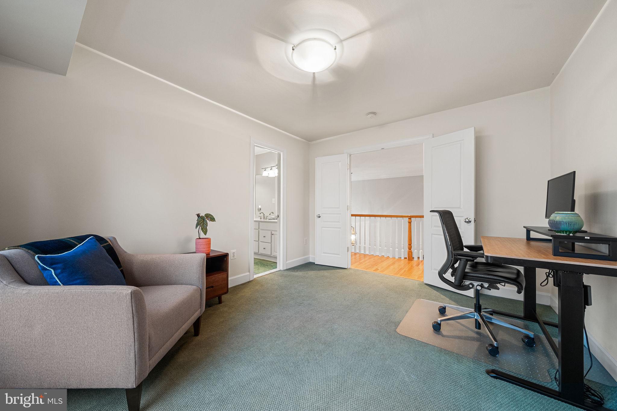 BERKSHIRE OAKWOOD - Residential