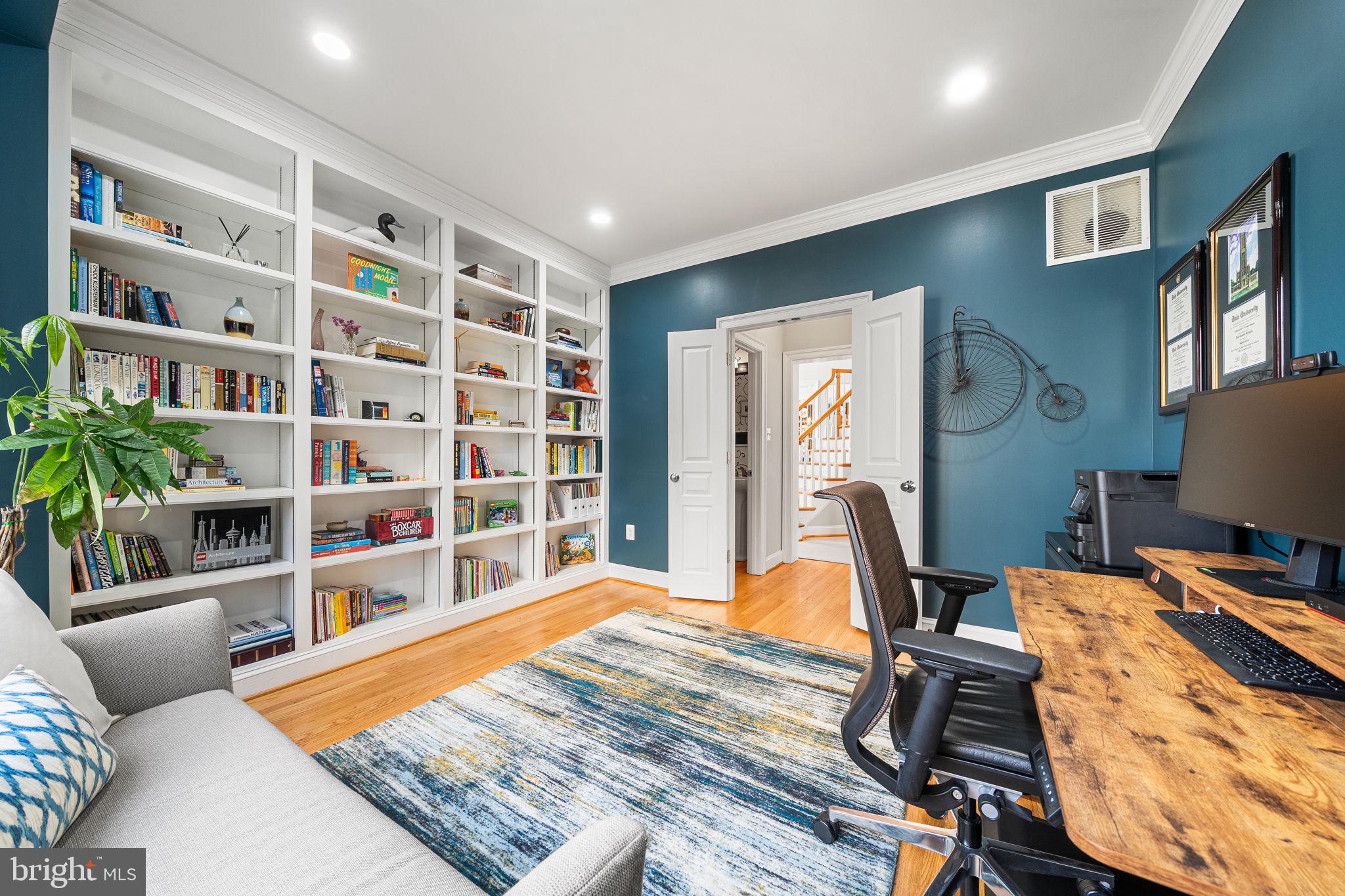 BERKSHIRE OAKWOOD - Residential