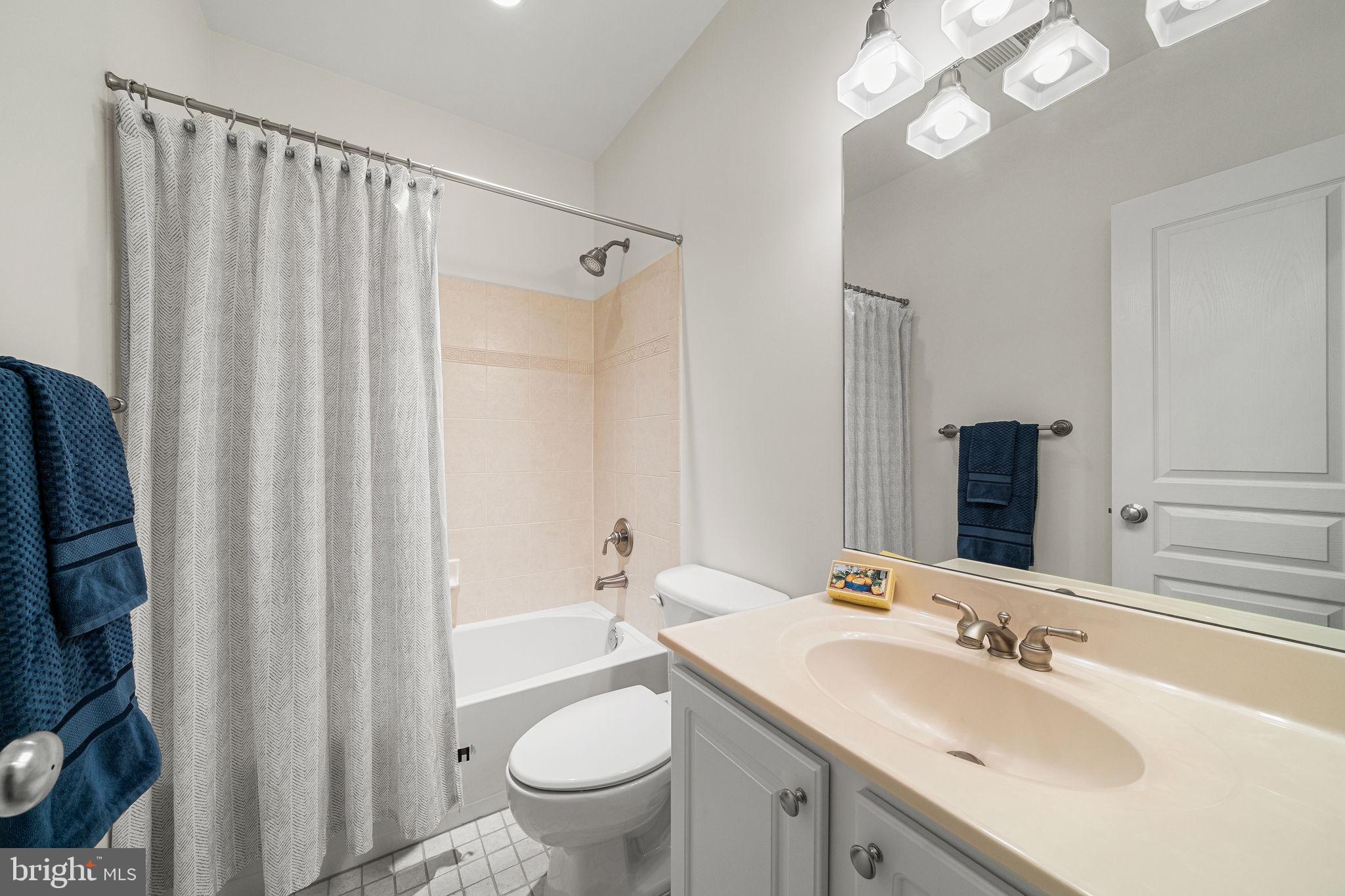 BERKSHIRE OAKWOOD - Residential