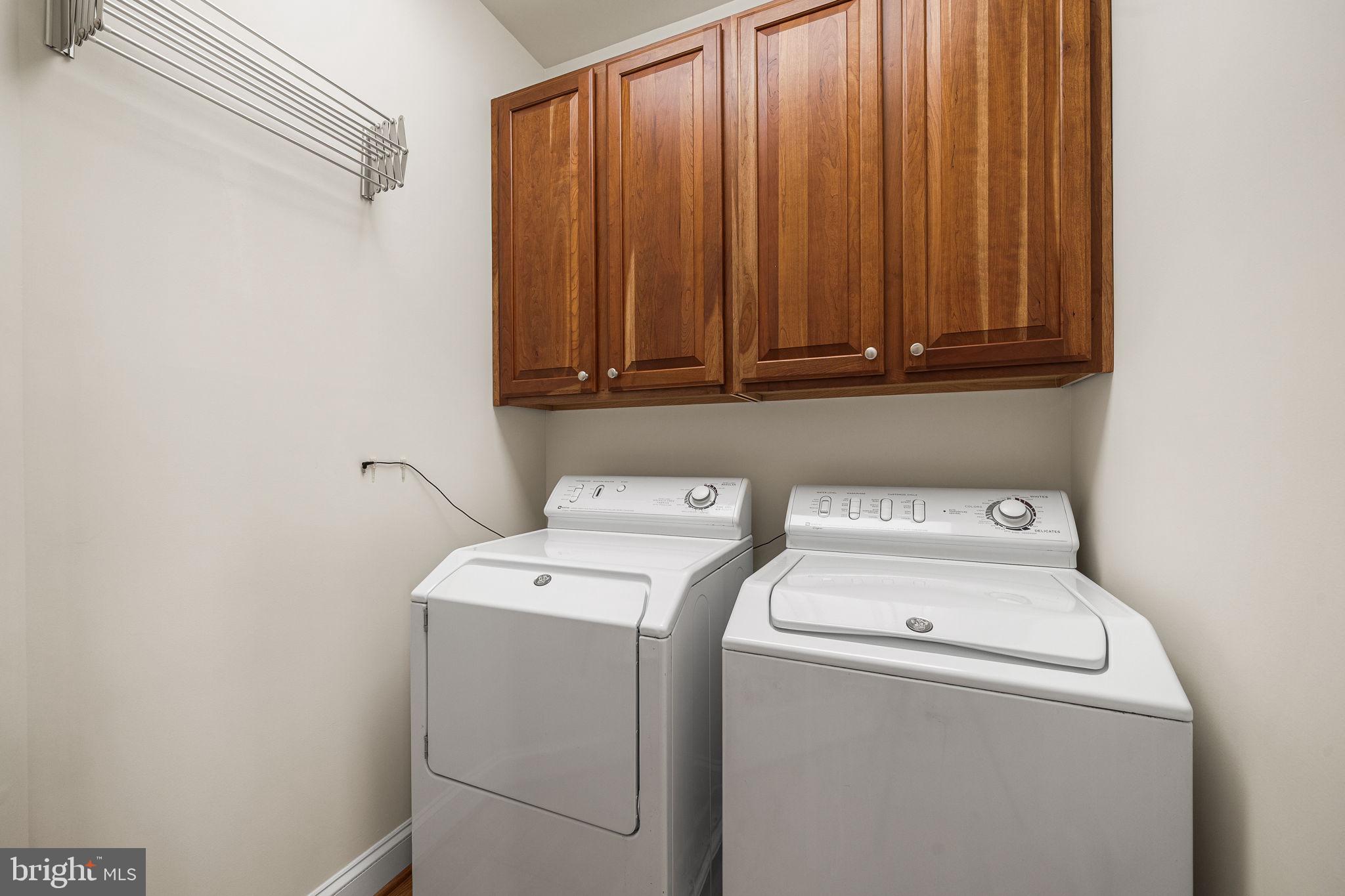 BERKSHIRE OAKWOOD - Residential